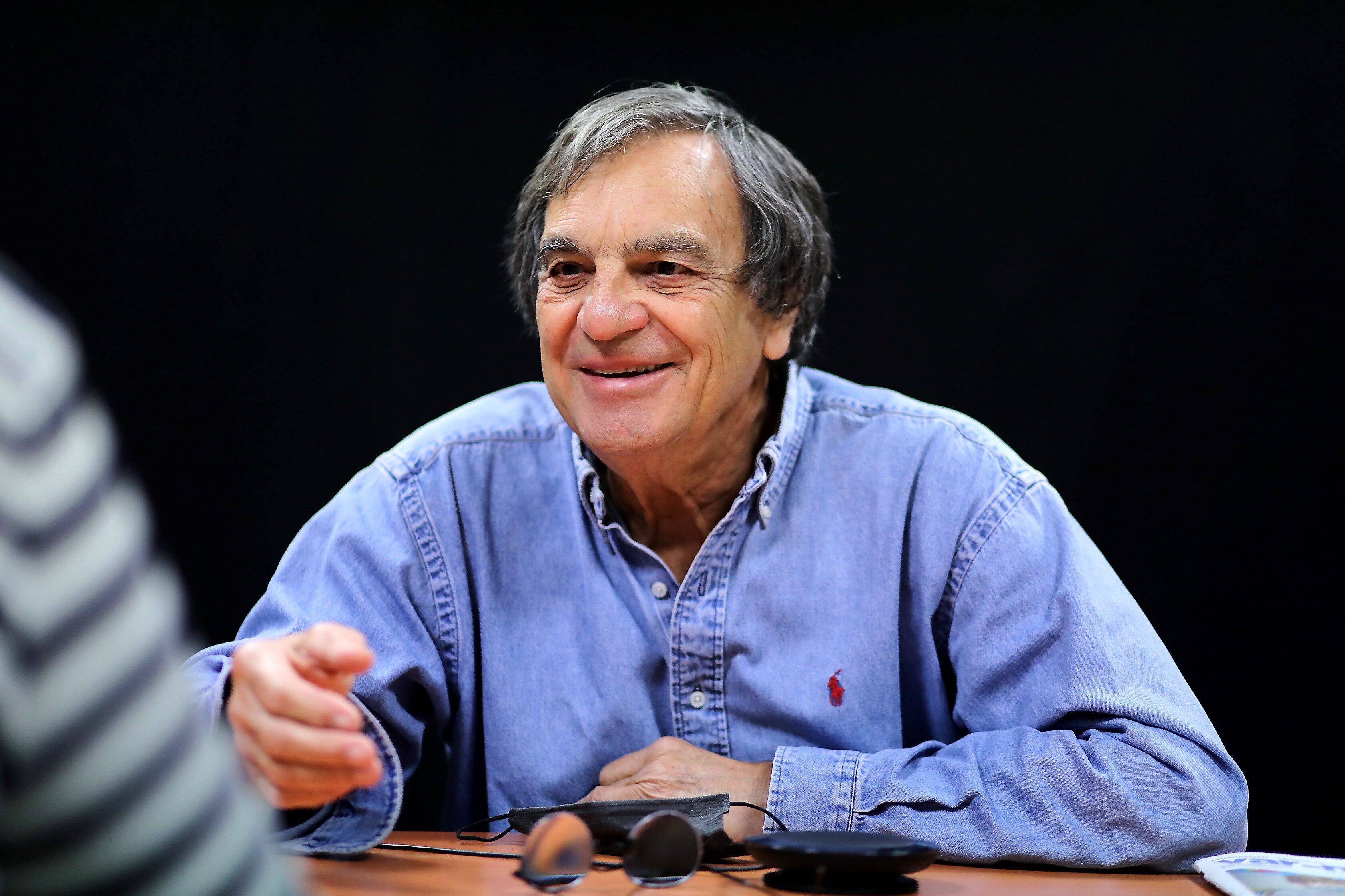 "Je suis très favorable à l'idée d'honorer ceux qui ont bien travaillé": le pédopsychiatre varois Marcel Rufo revient sur les annonces de Macron