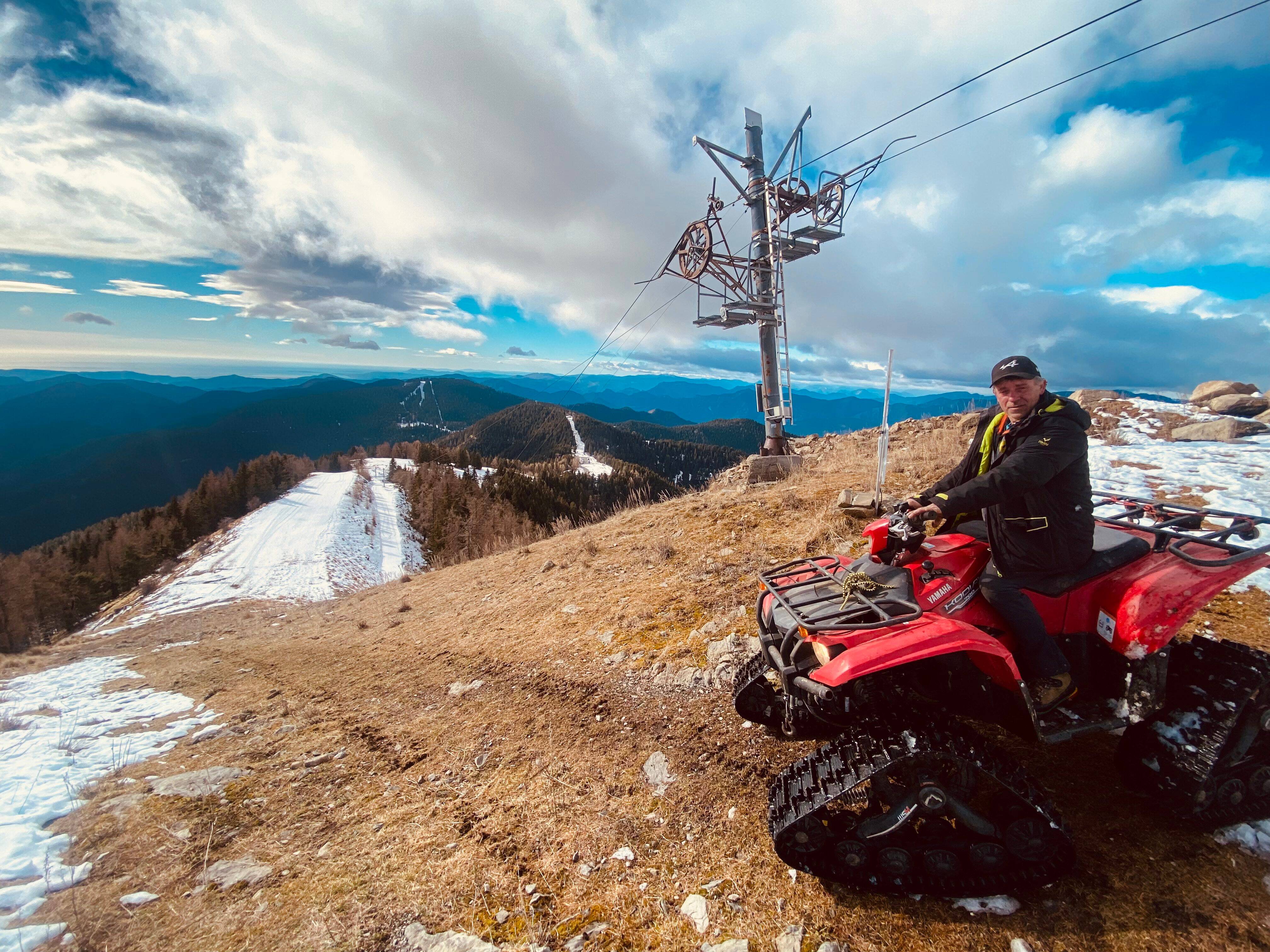 "Je ne suis pas pessimiste": à une heure de Nice, cette petite station dépourvue de neige artificielle a finalement pu ouvrir