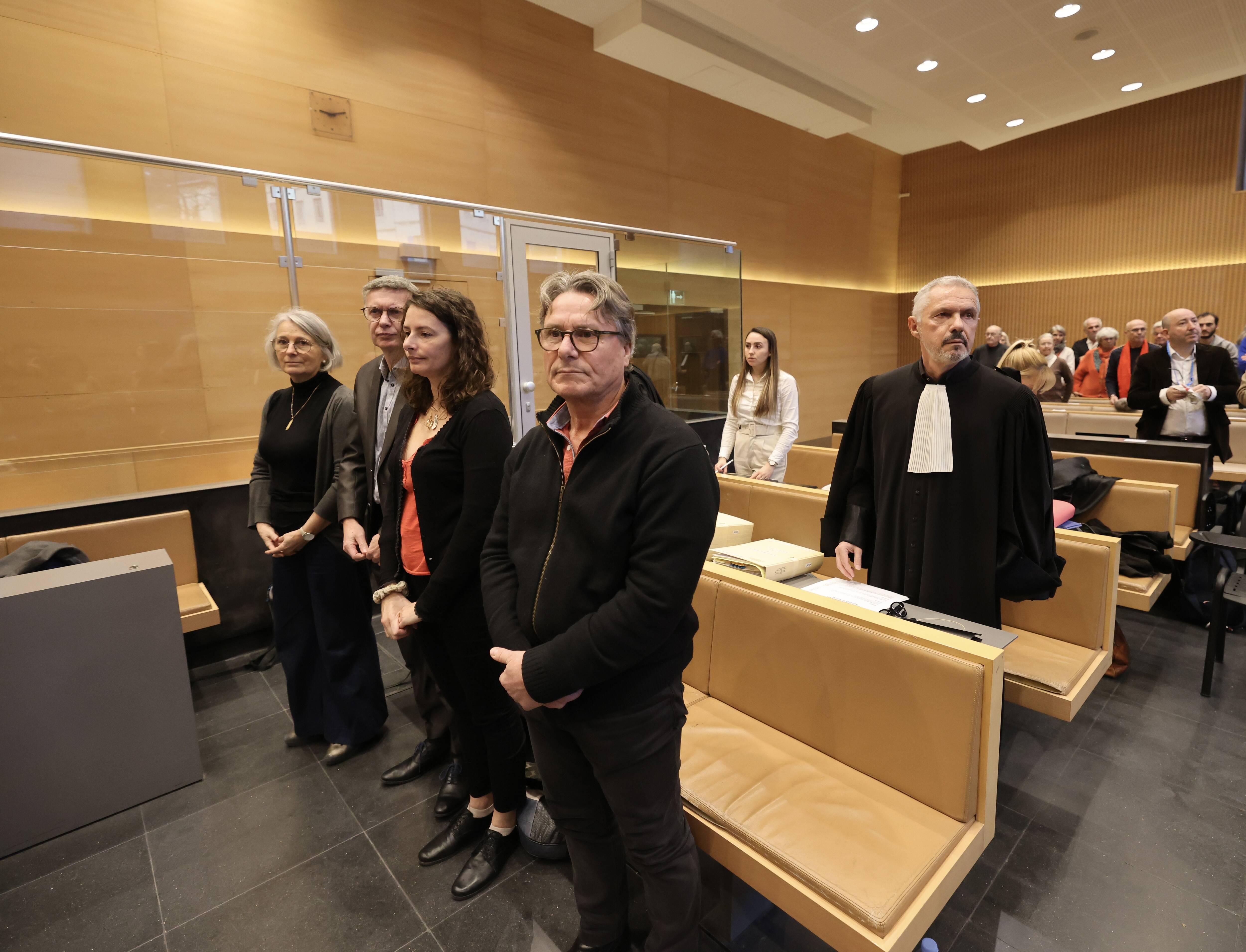 Procès de l'Ehpad de Biot: l'avocat d'Orpea plaide la relaxe et s'en prend à l'État et aux familles des victimes