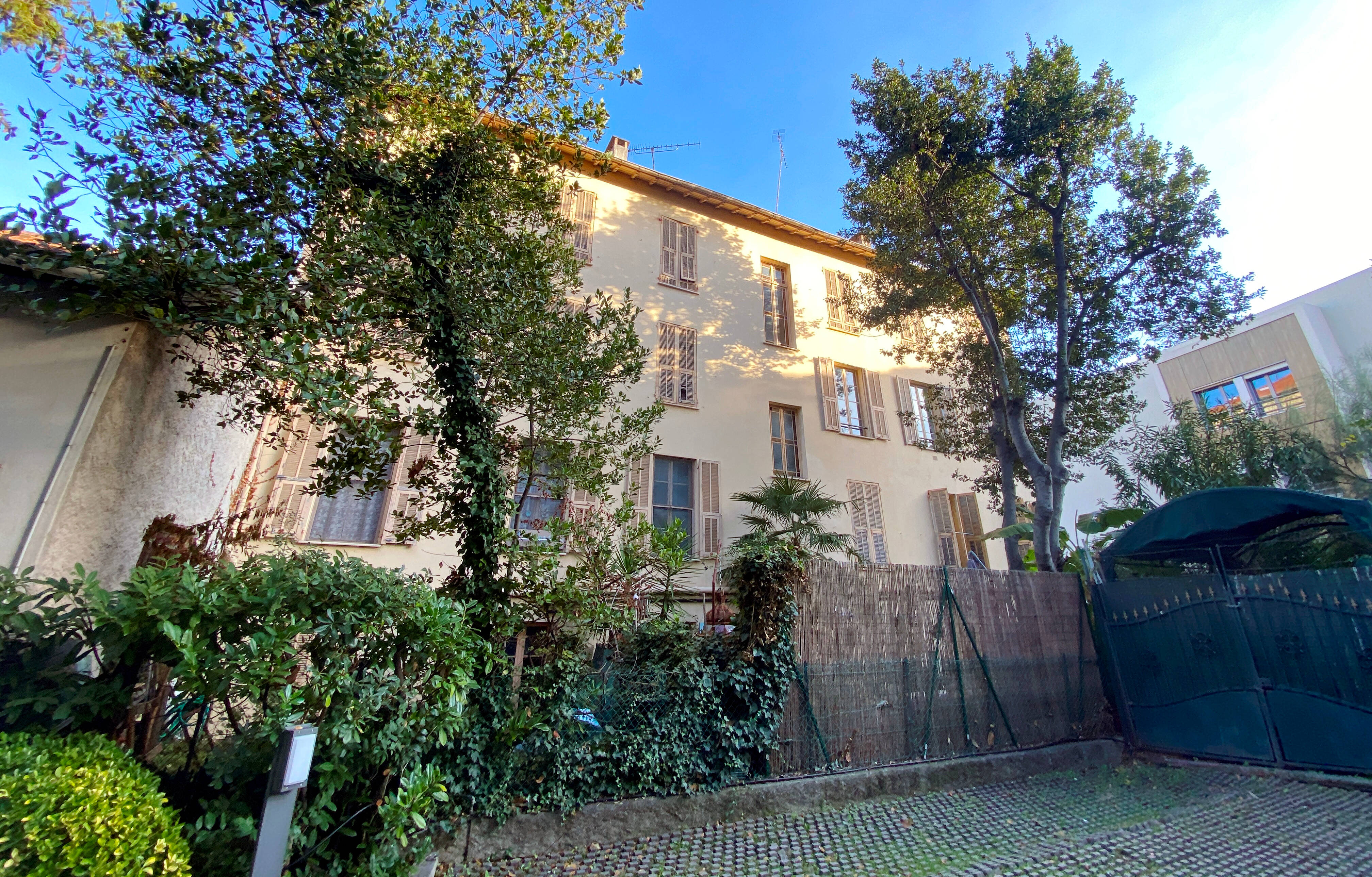 Le préfet prend la main sur la mairie de Nice pour préempter un immeuble et en faire du logement social