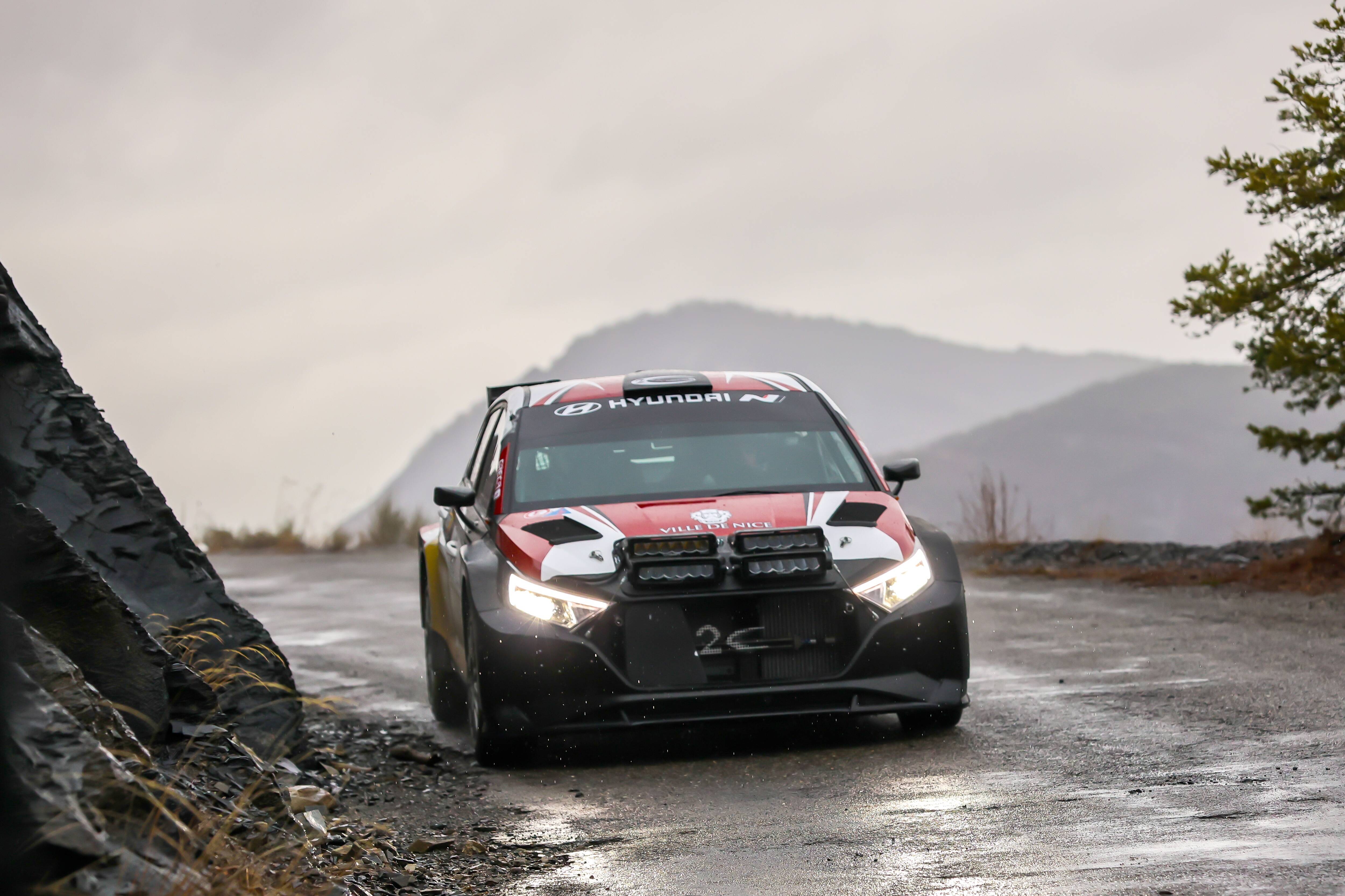 "Trouver le rythme d'emblée": on a rencontré le pilote niçois Nicolas Ciamin avant le 92e Rallye Monte-Carlo
