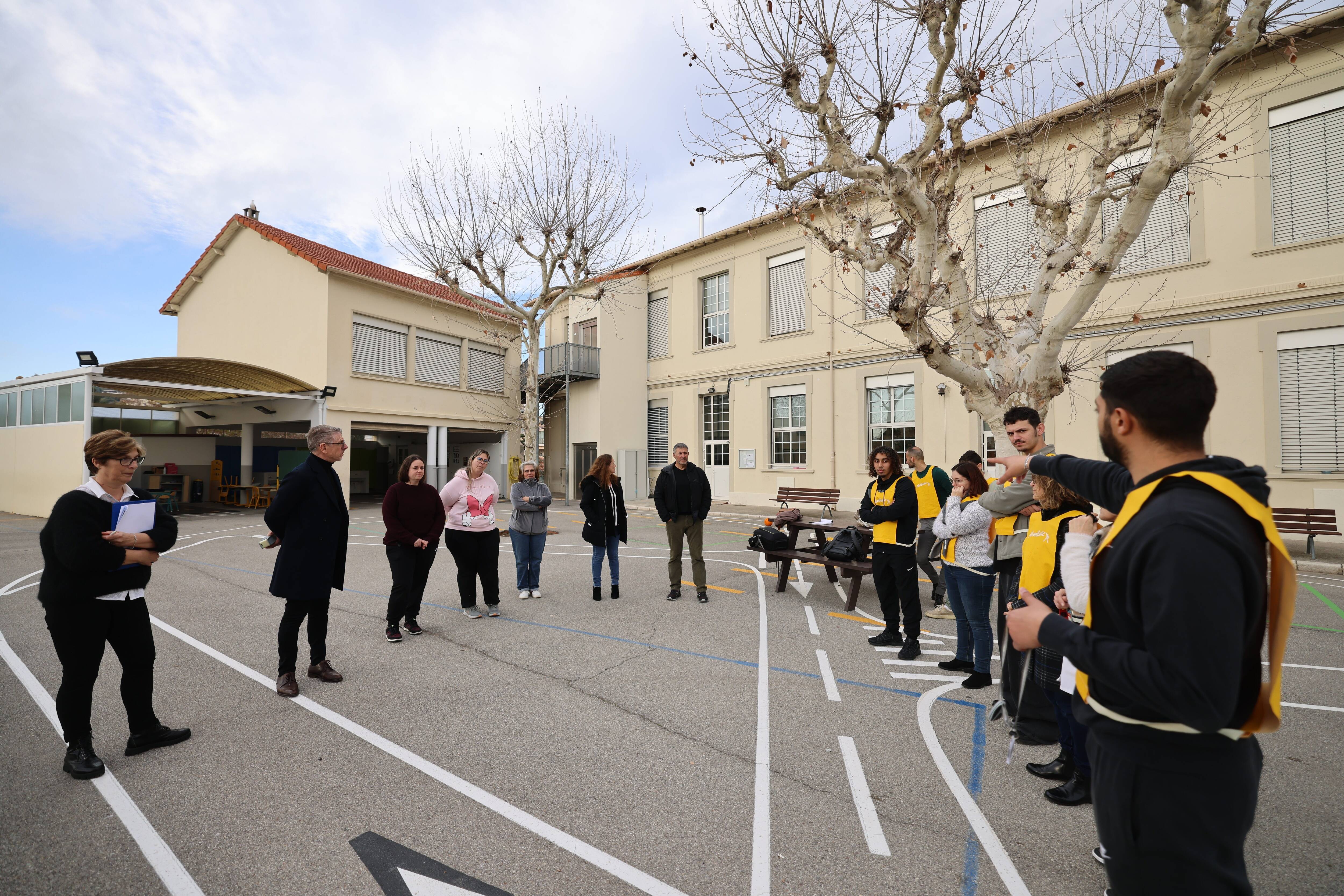 "On espère que ça n'arrivera jamais, mais on s'y prépare au mieux", les agents des écoles de Cannes parés face au risque d'attentat