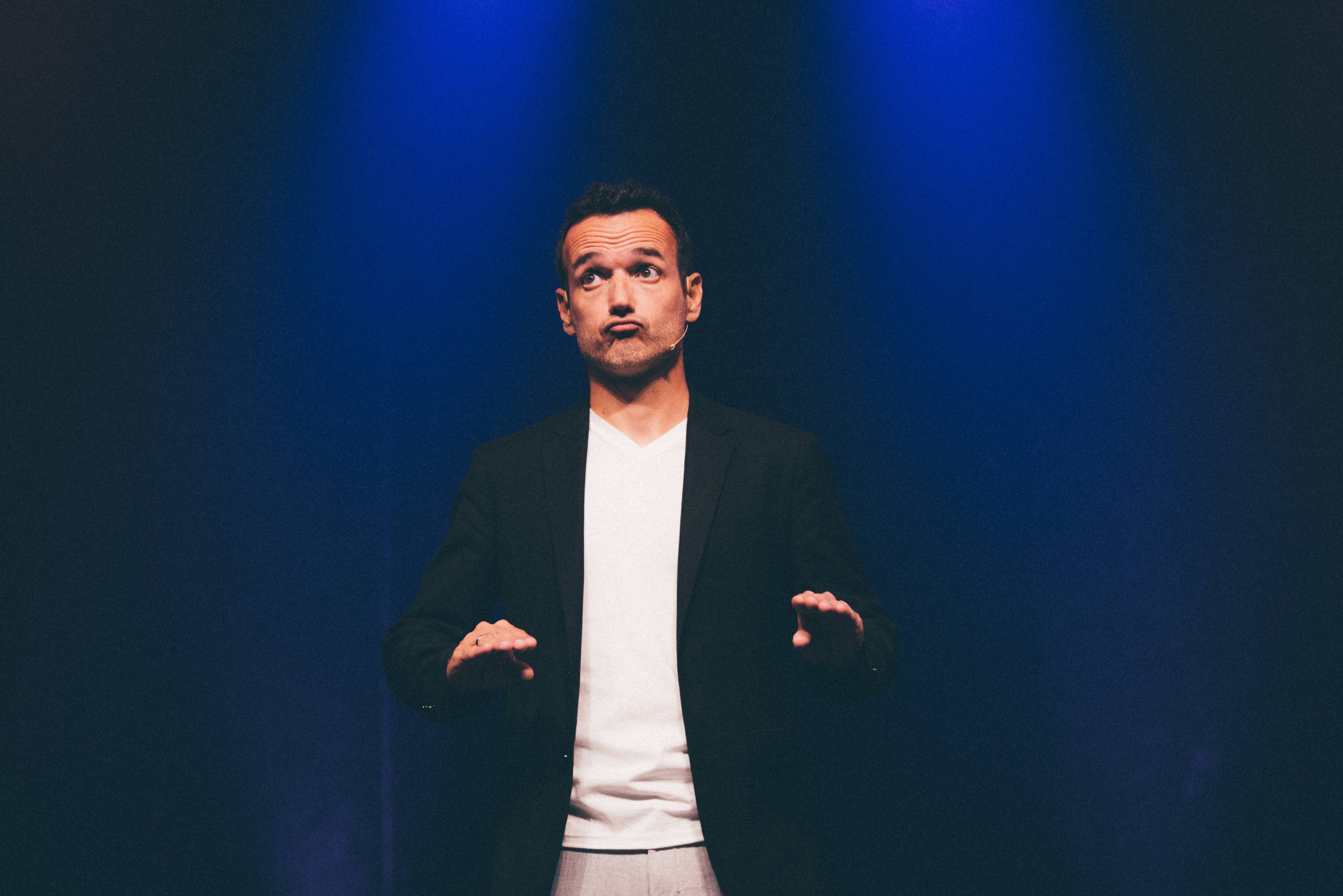 Lire, couper le téléphone... En attendant sa venue à Toulon, le mentaliste Fabien Olicard vous dit comment entretenir votre cerveau