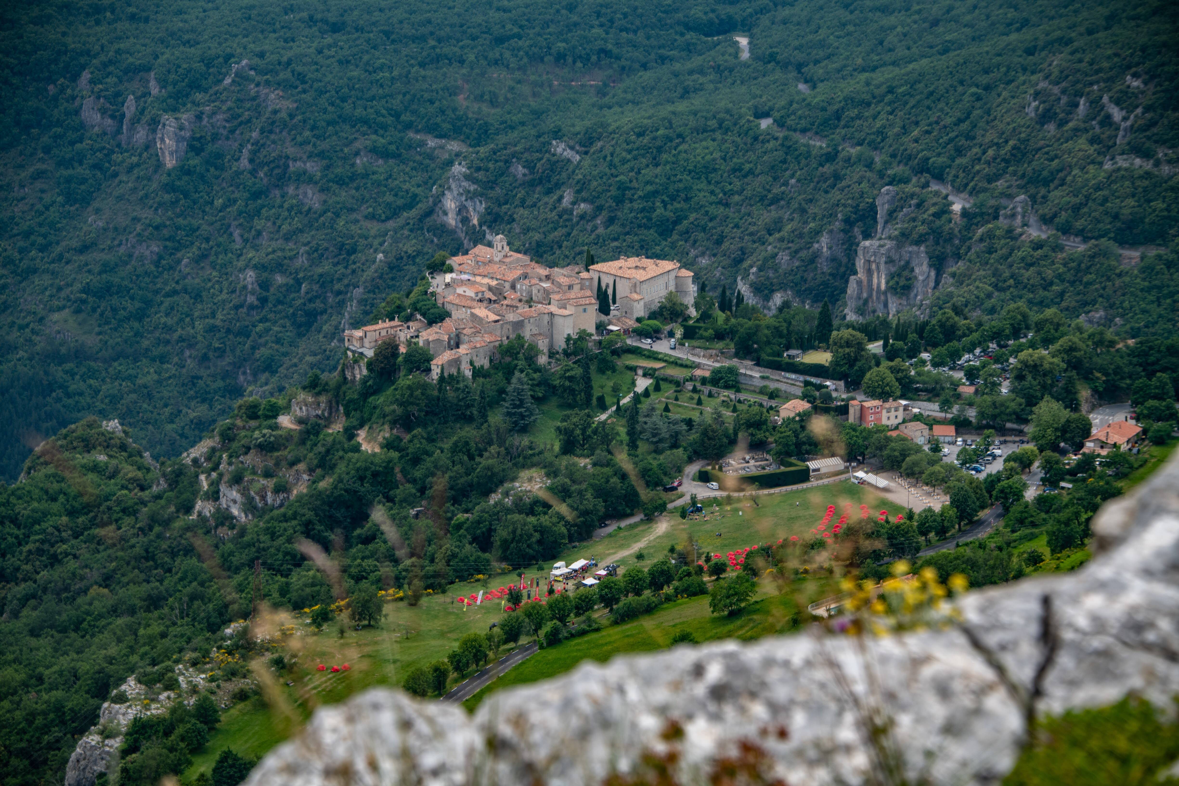 Un homme de 82 ans chute lors d'une randonnée à Tourrettes-sur-Loup