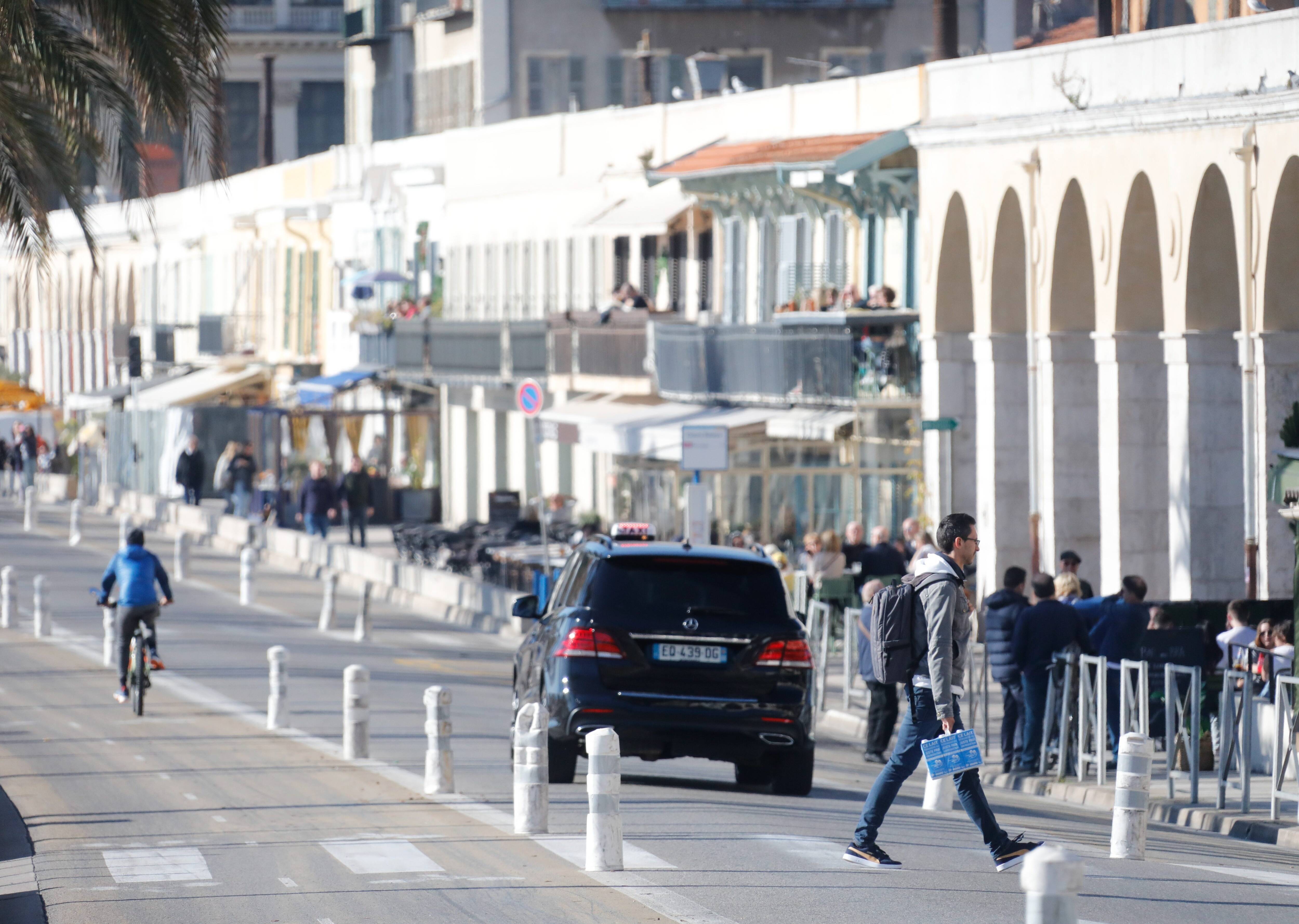"Très mauvaise idée" ou "plus que nécessaire"? La fin du sens unique au port de Nice fait réagir