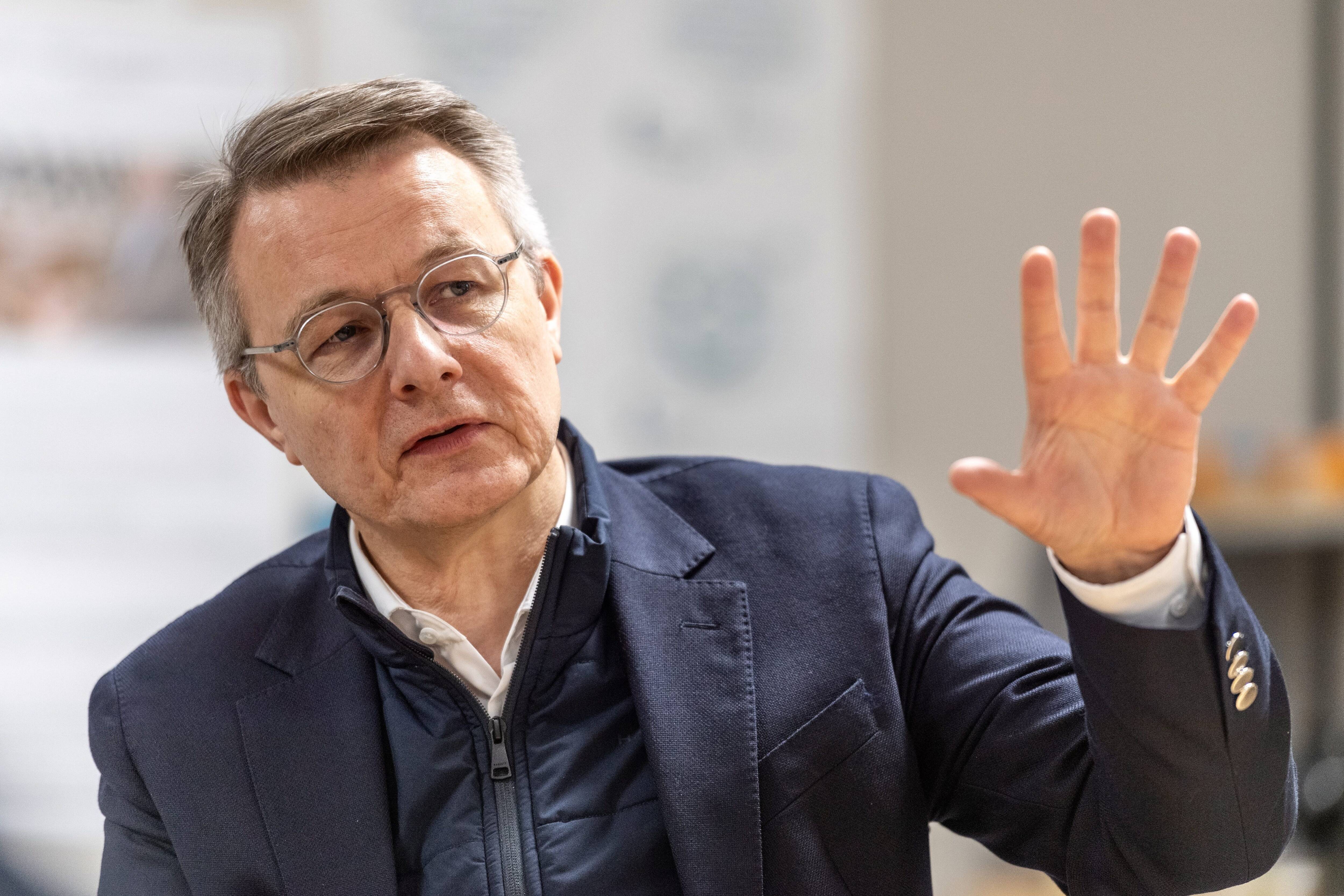 Pour le P.-D.G. de Système U, Dominique Schelcher: "il faut un Nutri-score environnemental"