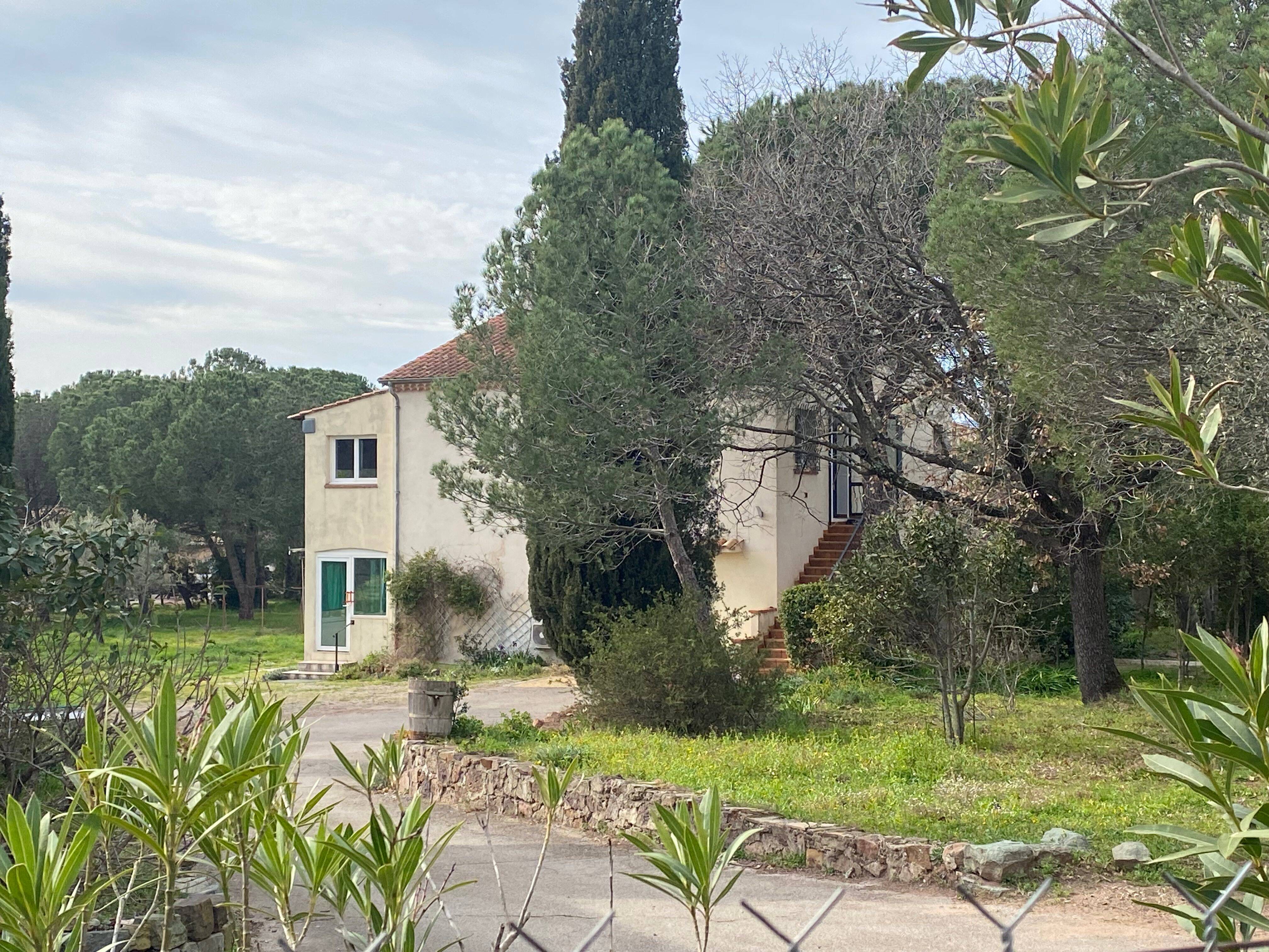 "C'est triste ce qu'il leur est arrivé": le profil du couple de nonagénaires dont la femme a été tuée par son conjoint à Puget-sur-Argens