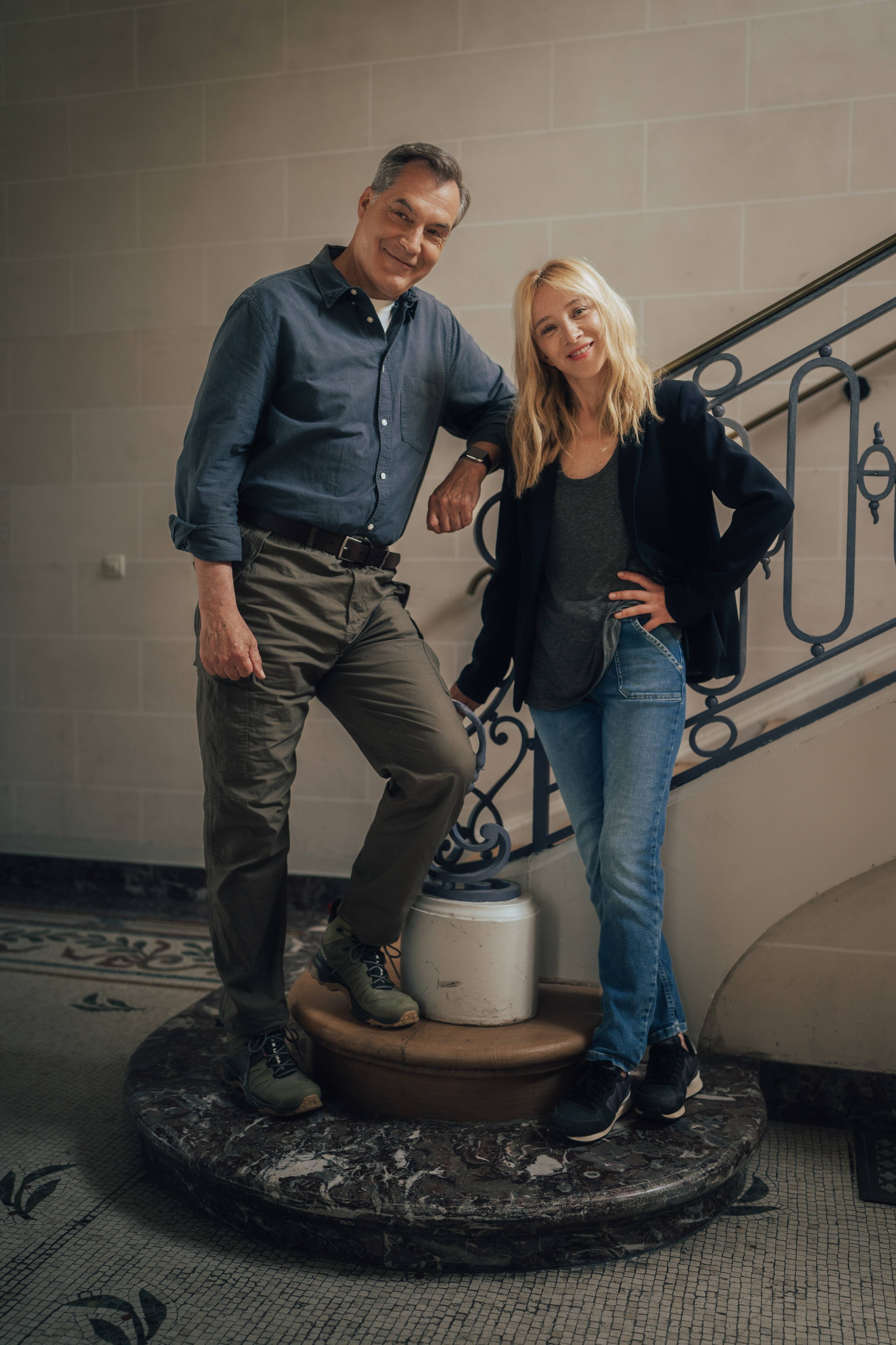 Le comédien franco-suisse Samuel Labarthe ("Les petits meurtres d'Agatha Christie") a du flair ce samedi soir sur France 2 et on vous dit pourquoi