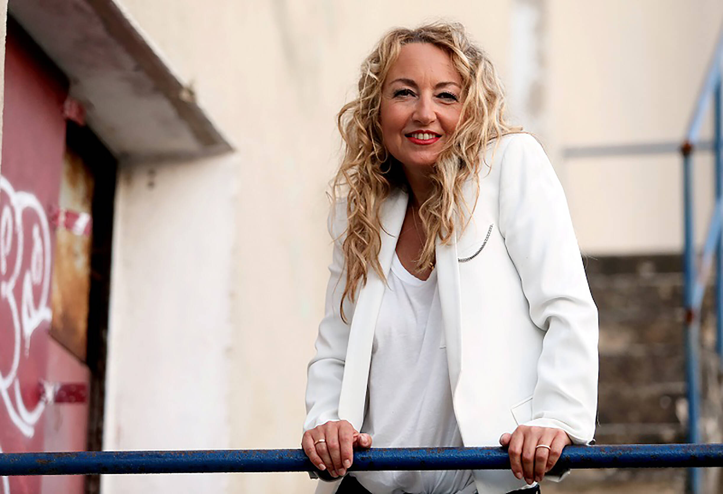 Elle est une artiste aux multiples visages: Christelle Chollet, sur scène à Toulon et au Broc, présente son nouveau spectacle