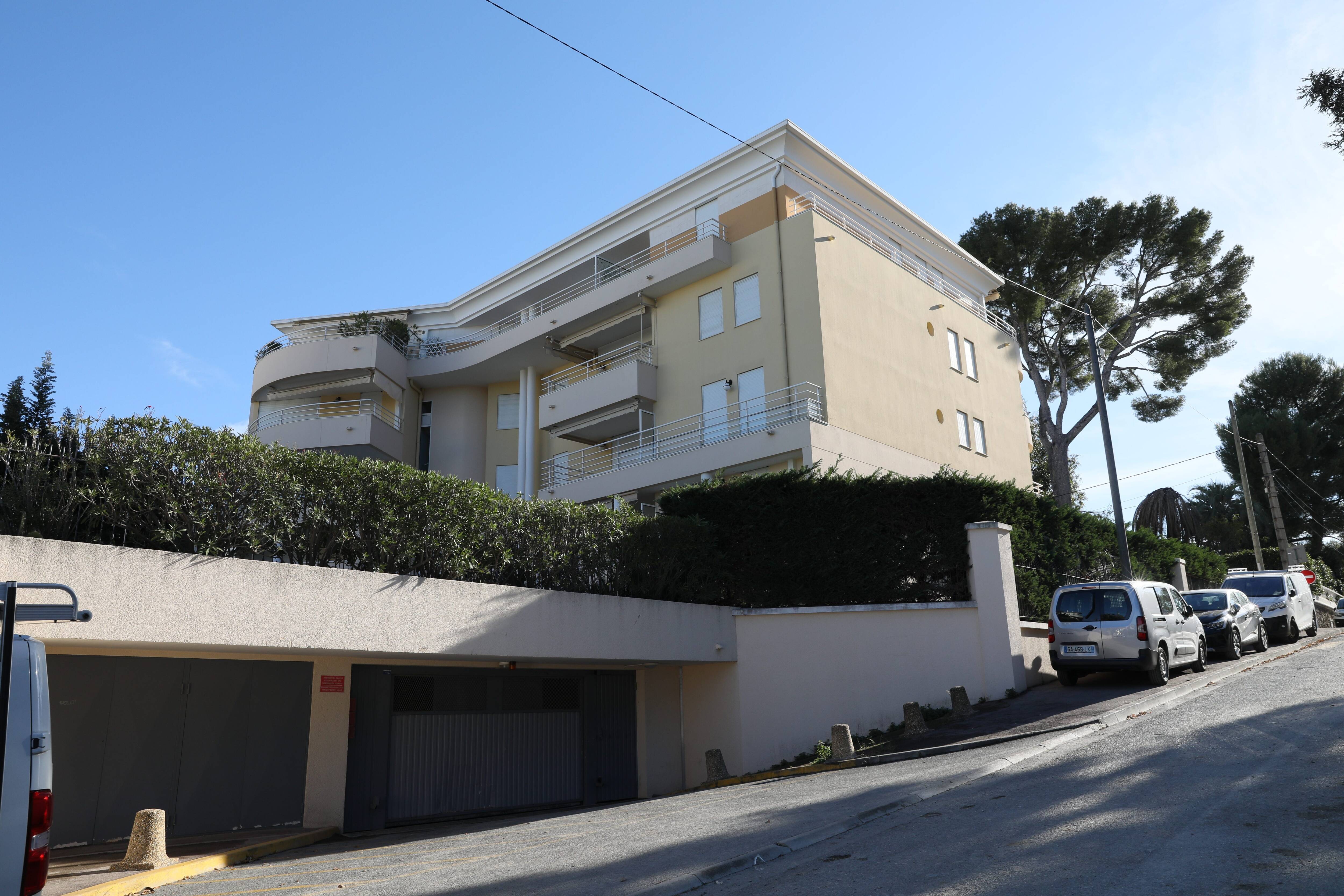 Enlevé, séquestré et tué pour une voiture de luxe: quatre hommes poursuivis pour un crime sordide sur la Côte d'Azur