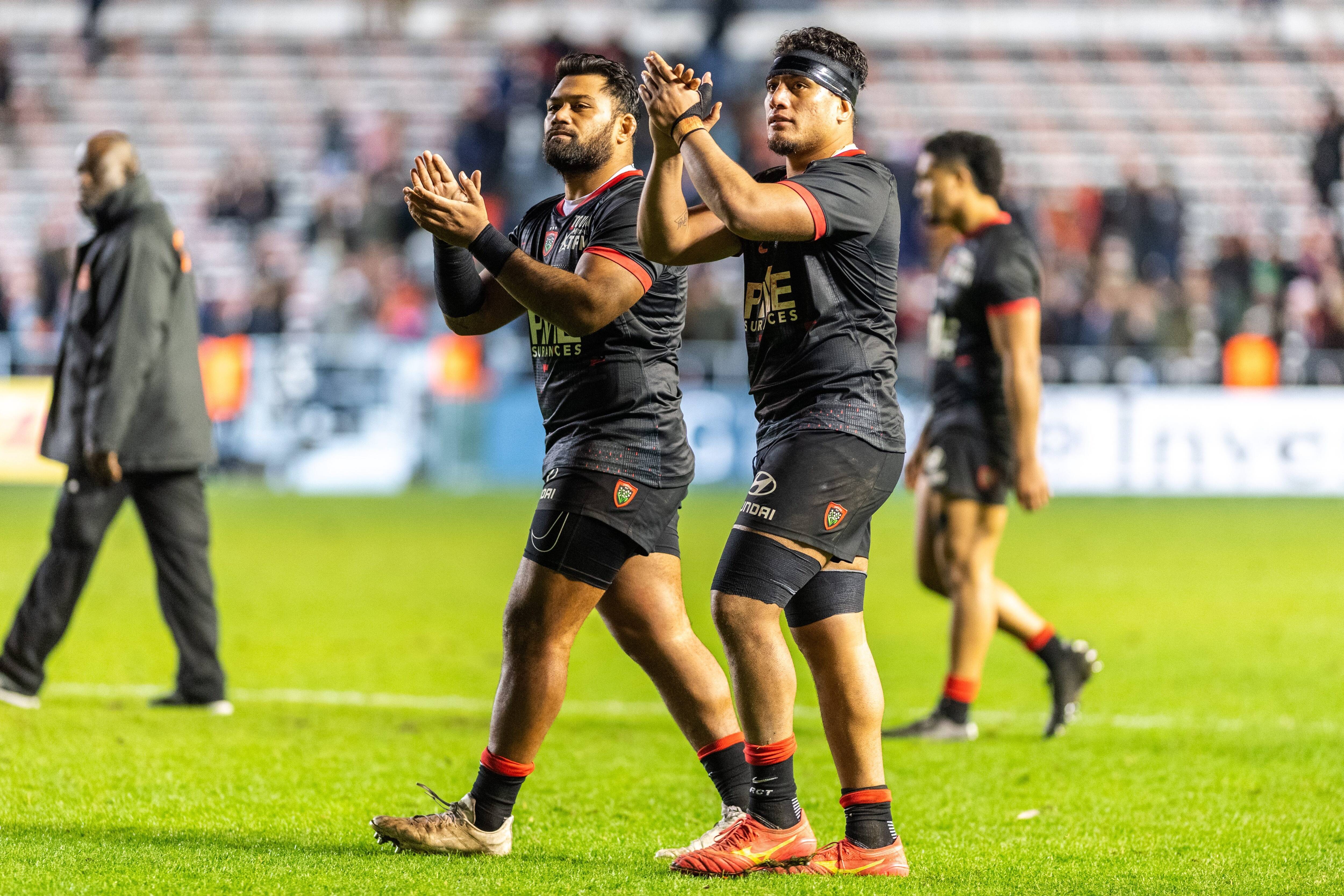 "Christopher n'envisageait pas de quitter Toulon mais il a eu une belle opportunité", indique son frère Selevasio Tolofua