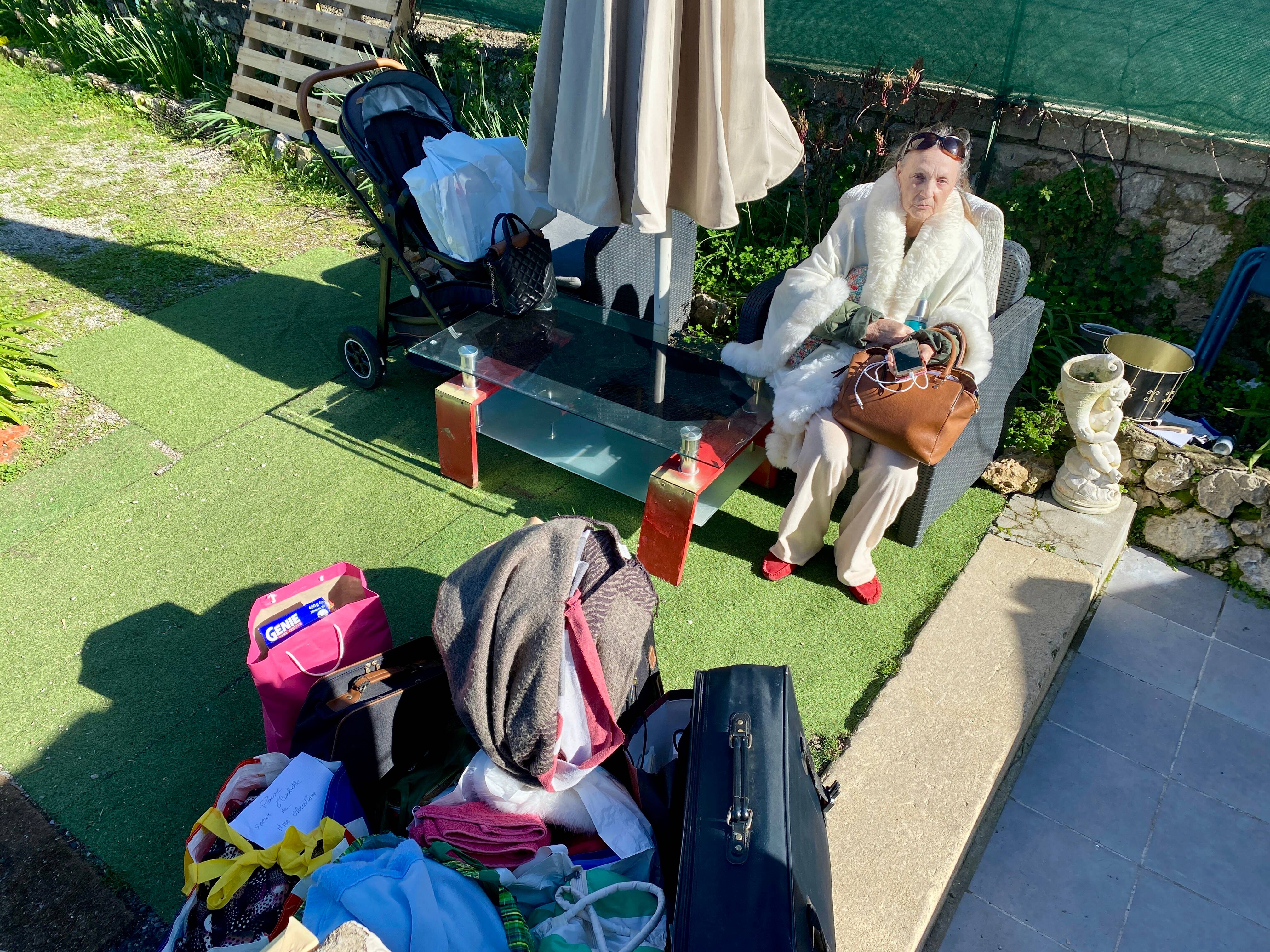 En sortant de la clinique, une septuagénaire azuréenne trouve un avis d'huissier et la serrure changée sur la porte de sa maison