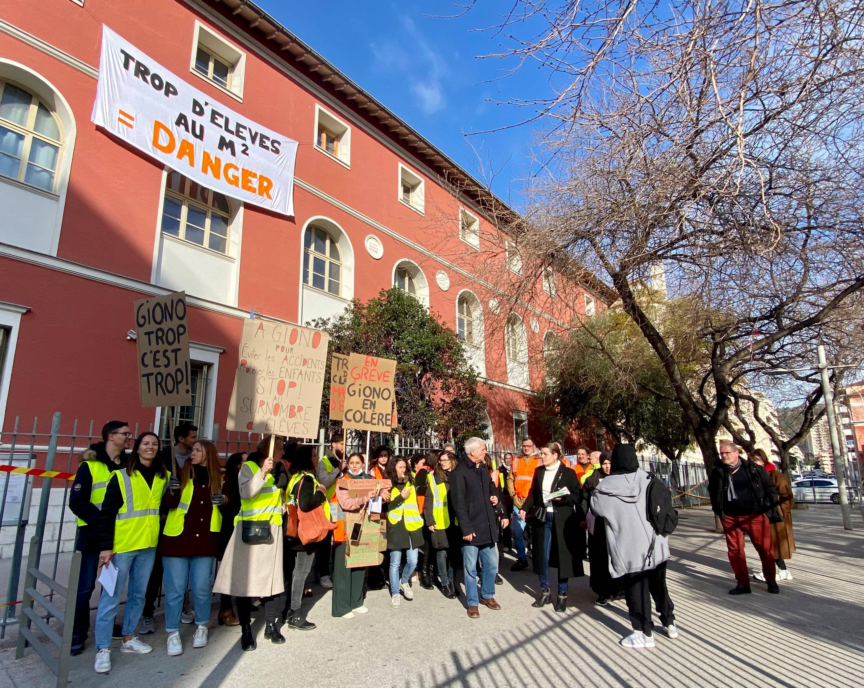 "Un m2 par élève" dans la cour de ce collège de Nice: parents et enseignants dénoncent une surpopulation inquiétante