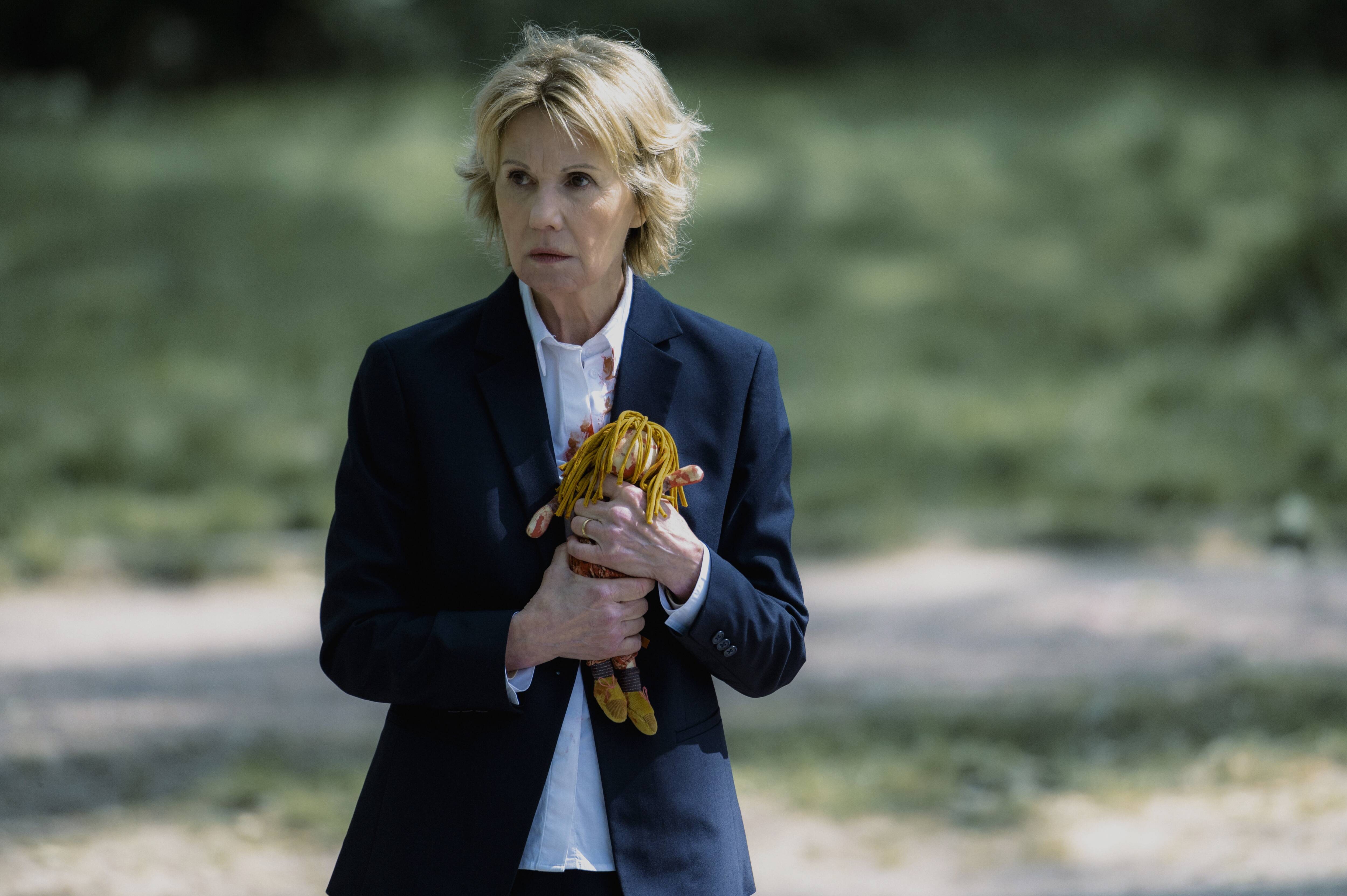 Miou-Miou nous dit tout de son rôle de médium dans "Flashs" ce vendredi soir sur France 2