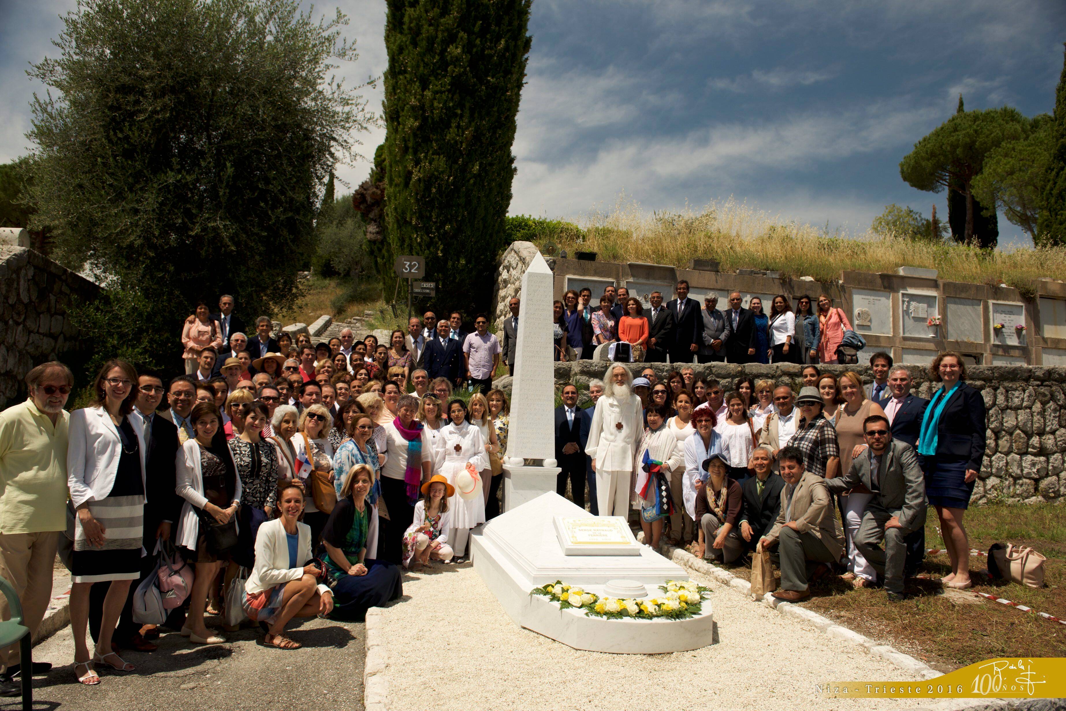 Un obélisque de trois mètres, des pèlerins d'Amérique du Sud... Quel est cet obscur "grand maître" qui pensait "à 360 degrés", enterré à Nice?