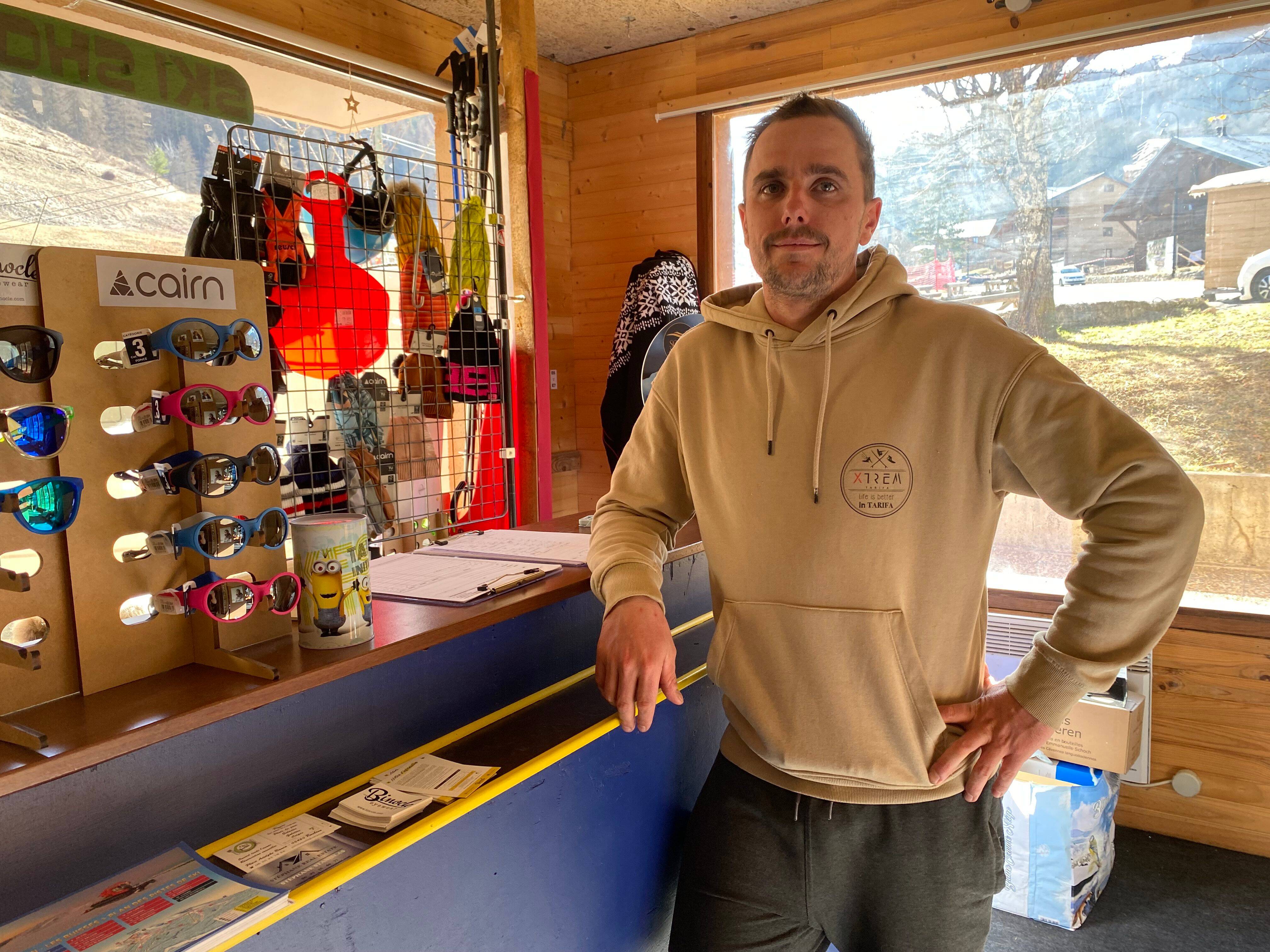"On est en première ligne, mais Valberg et les autres vont suivre": leur station n'a pas pu ouvrir faute de neige, ils s'interrogent sur l'avenir du ski