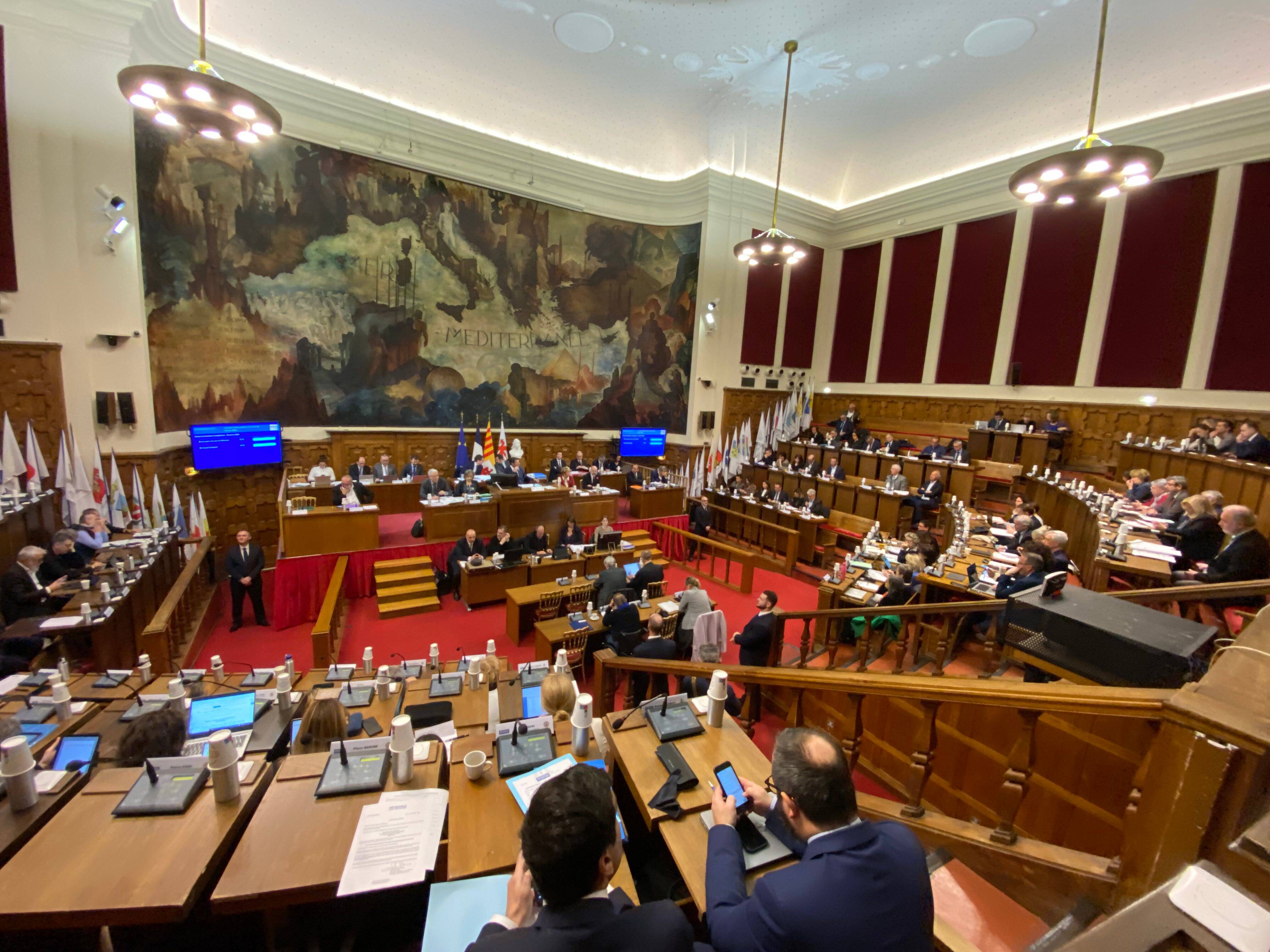 Une proche d'Eric Ciotti dépose plainte contre un adjoint de Christian Estrosi, qui réplique