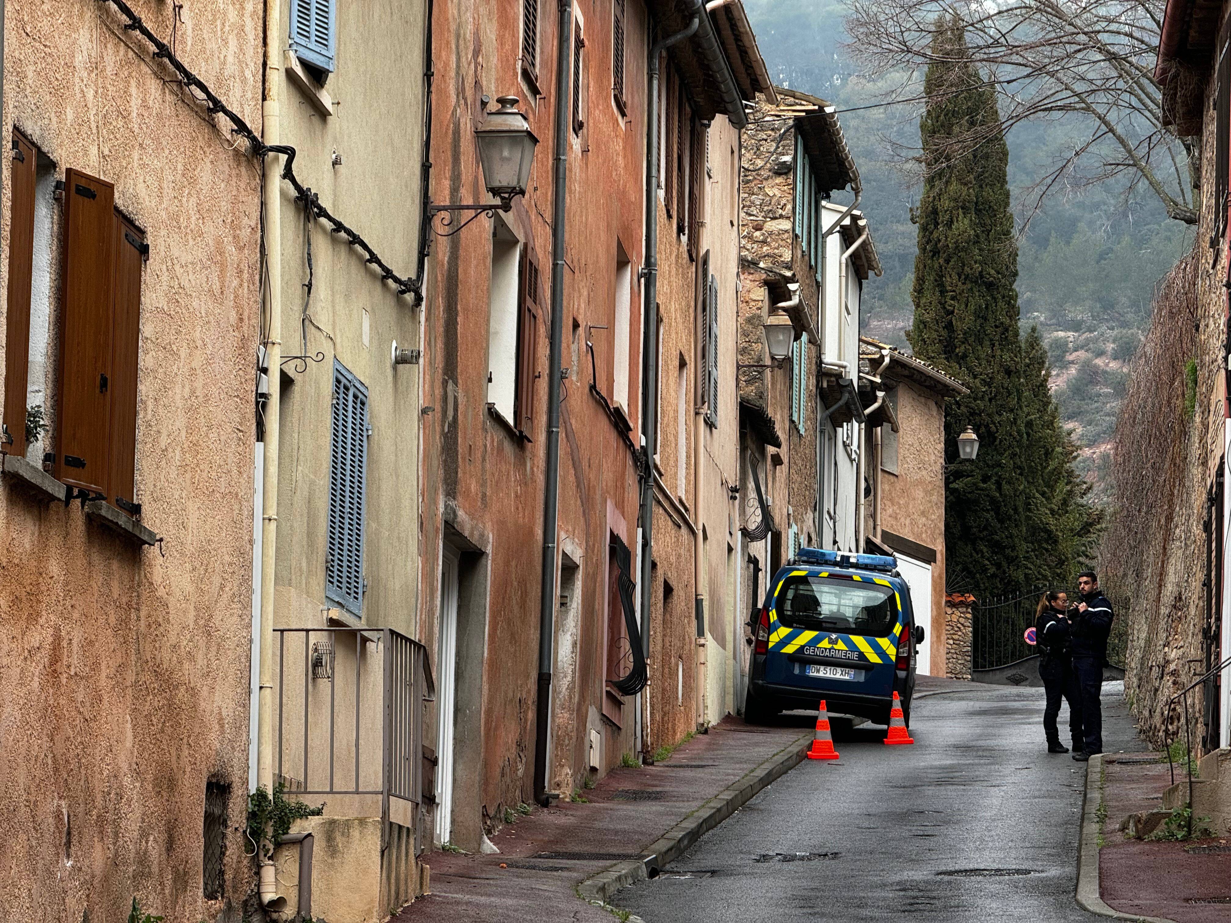"On sentait que ça allait mal finir": au lendemain de la mort d'un homme tué par un gendarme aux Arcs, les habitants racontent