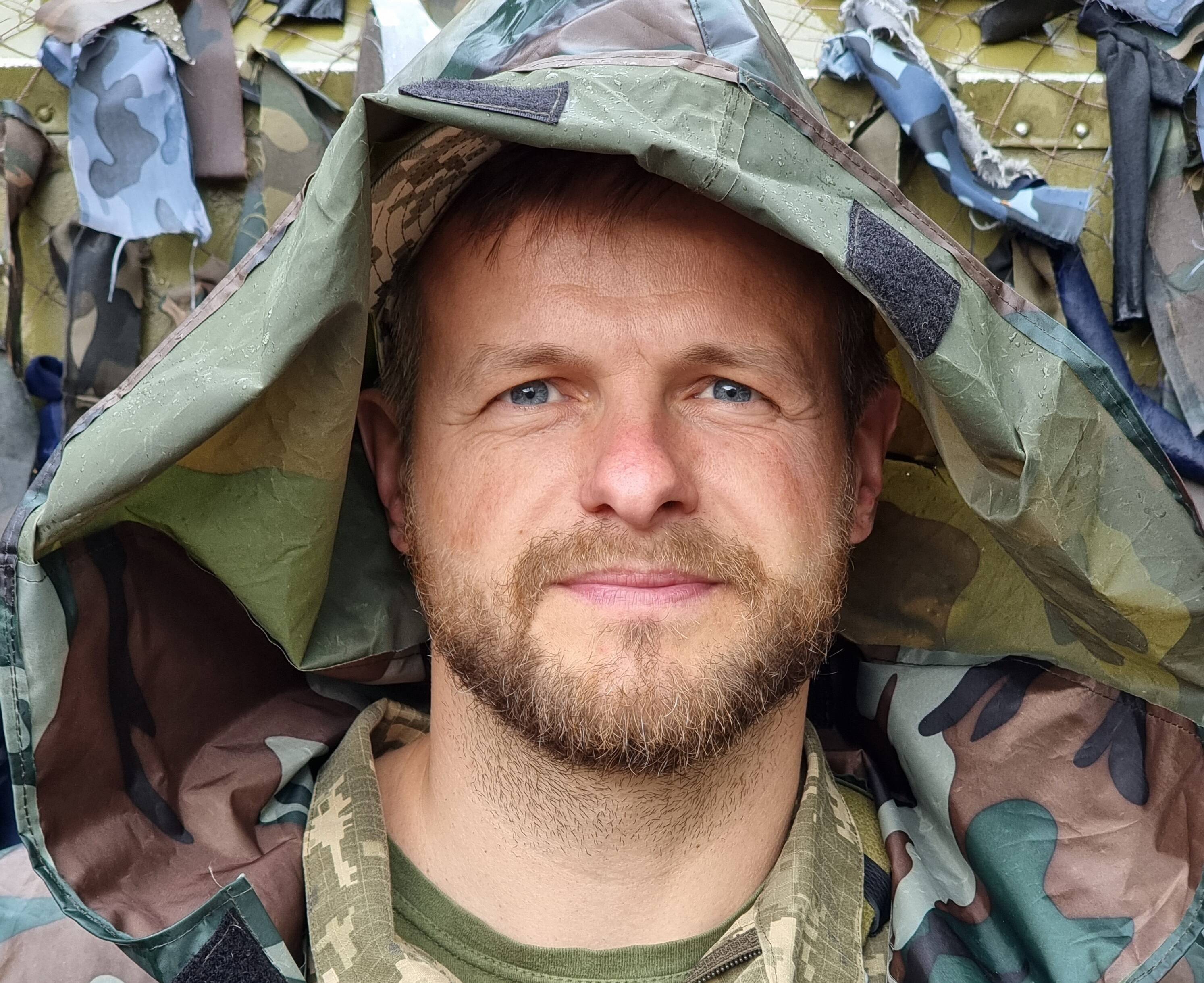 Artem Chapeye, un écrivain, reporter et pacifiste ukrainien: "Quelque chose me dit que ma place est ici, dans l'armée"