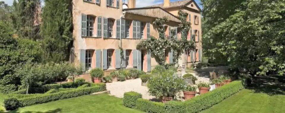 On vous raconte comment George Clooney a négocié sa maison varoise à 6 millions d'euros