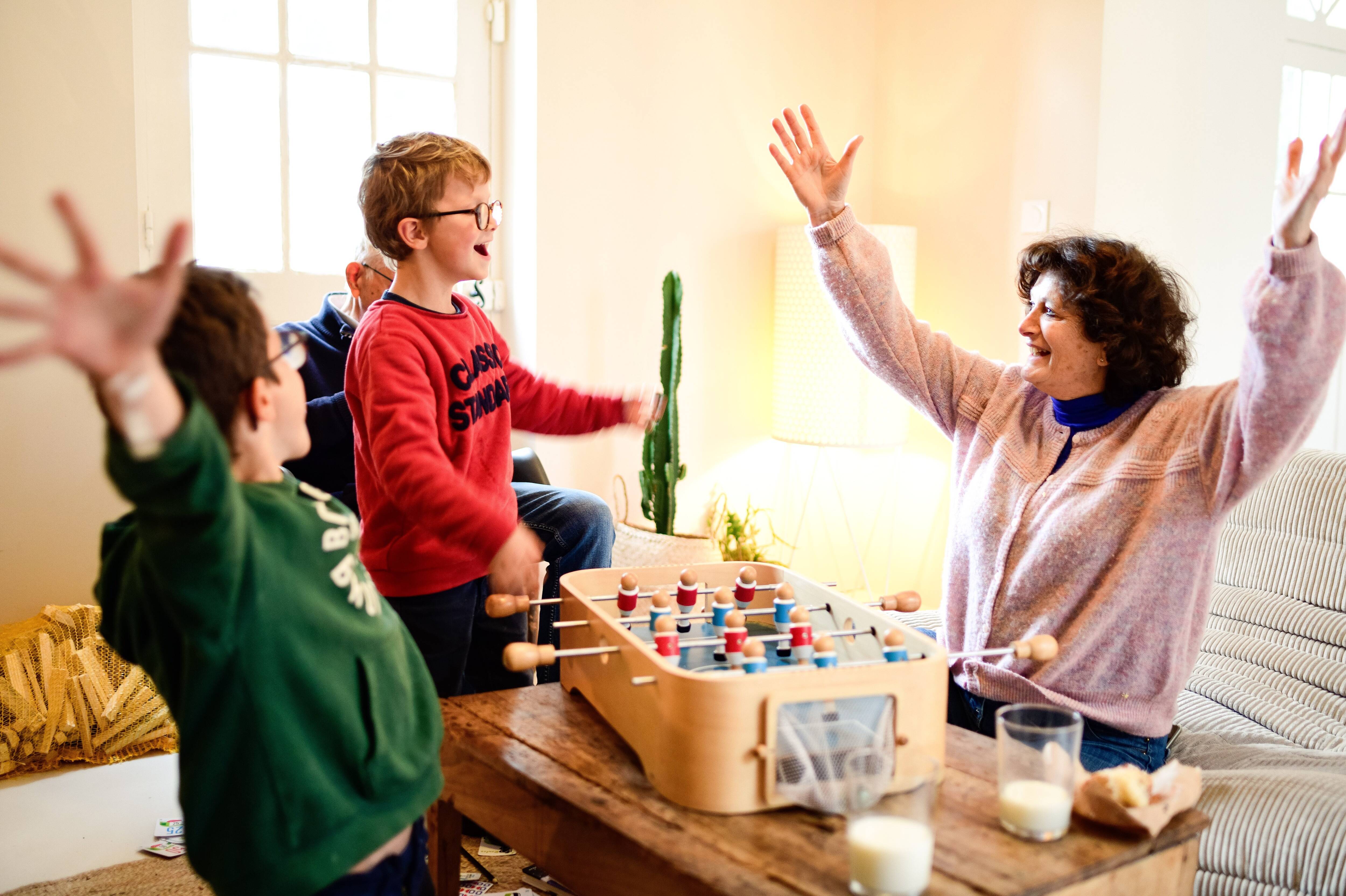 "Le principal, c'est de les faire rire": mais, au fait, c'est quoi une grand-mère parfaite ?