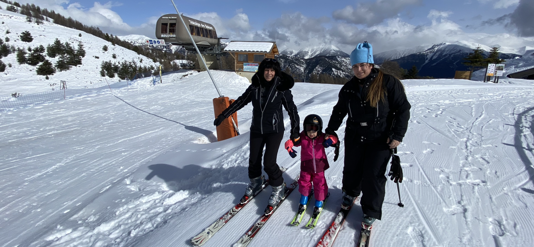 "On ne s'attendait plus à avoir de la neige"... De la désolation au "miracle", les skieurs finalement de retour dans cette petite station azuréenne