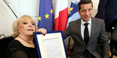 Michèle Mercier, aux anges pour recevoir la légion d'honneur en mairie de Cannes