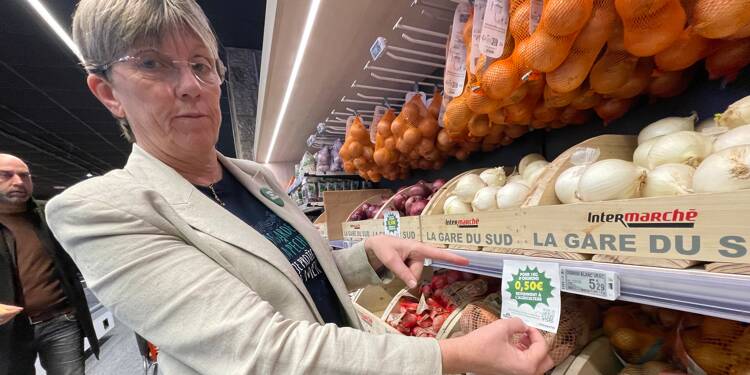 Une eurodéputée colle des autocollants au supermarché à Nice: 5€ pour le client, dix fois moins pour le producteur