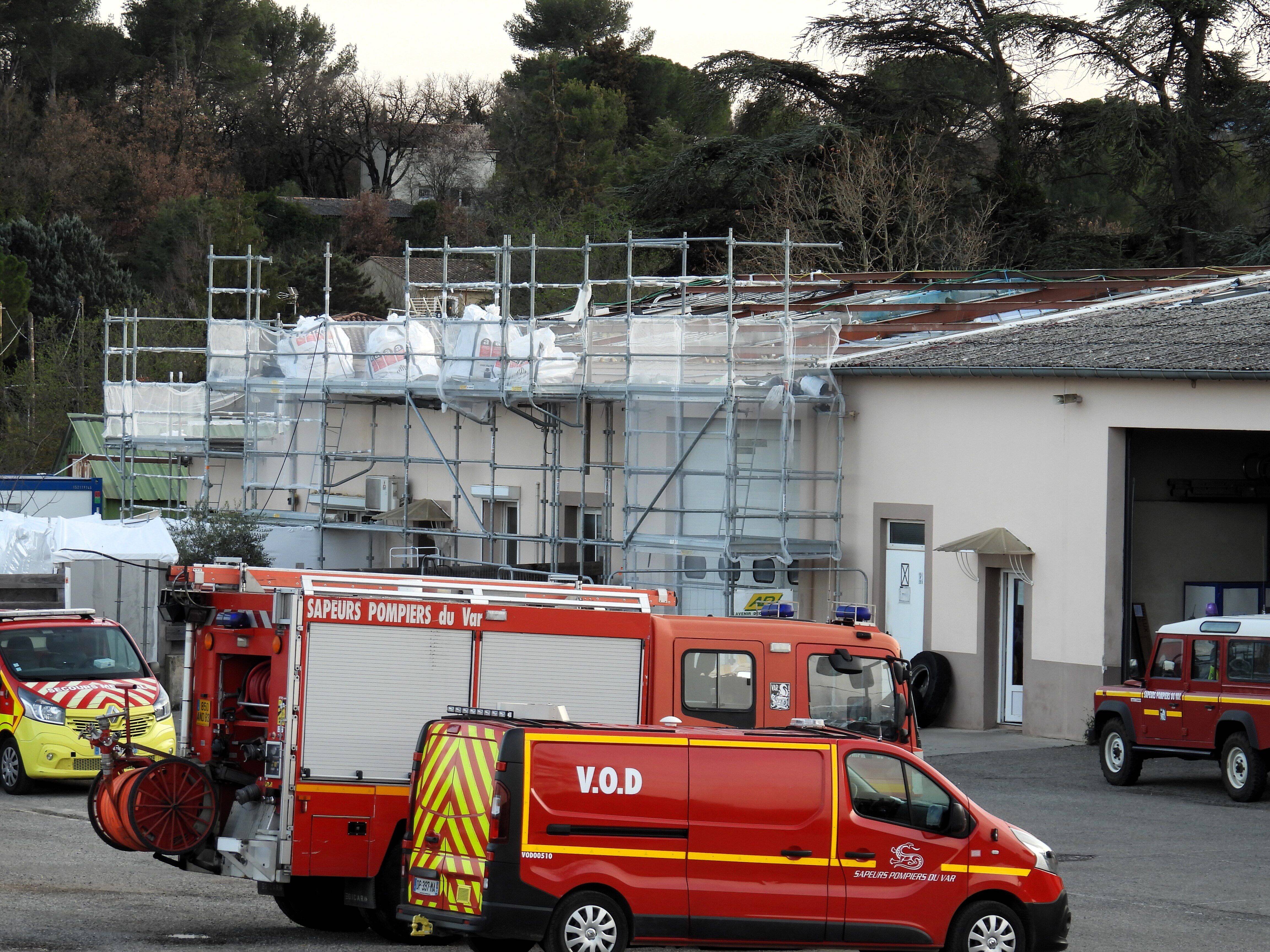 Touchée par les intempéries, la caserne des pompiers de Saint-Maximin délocalisée
