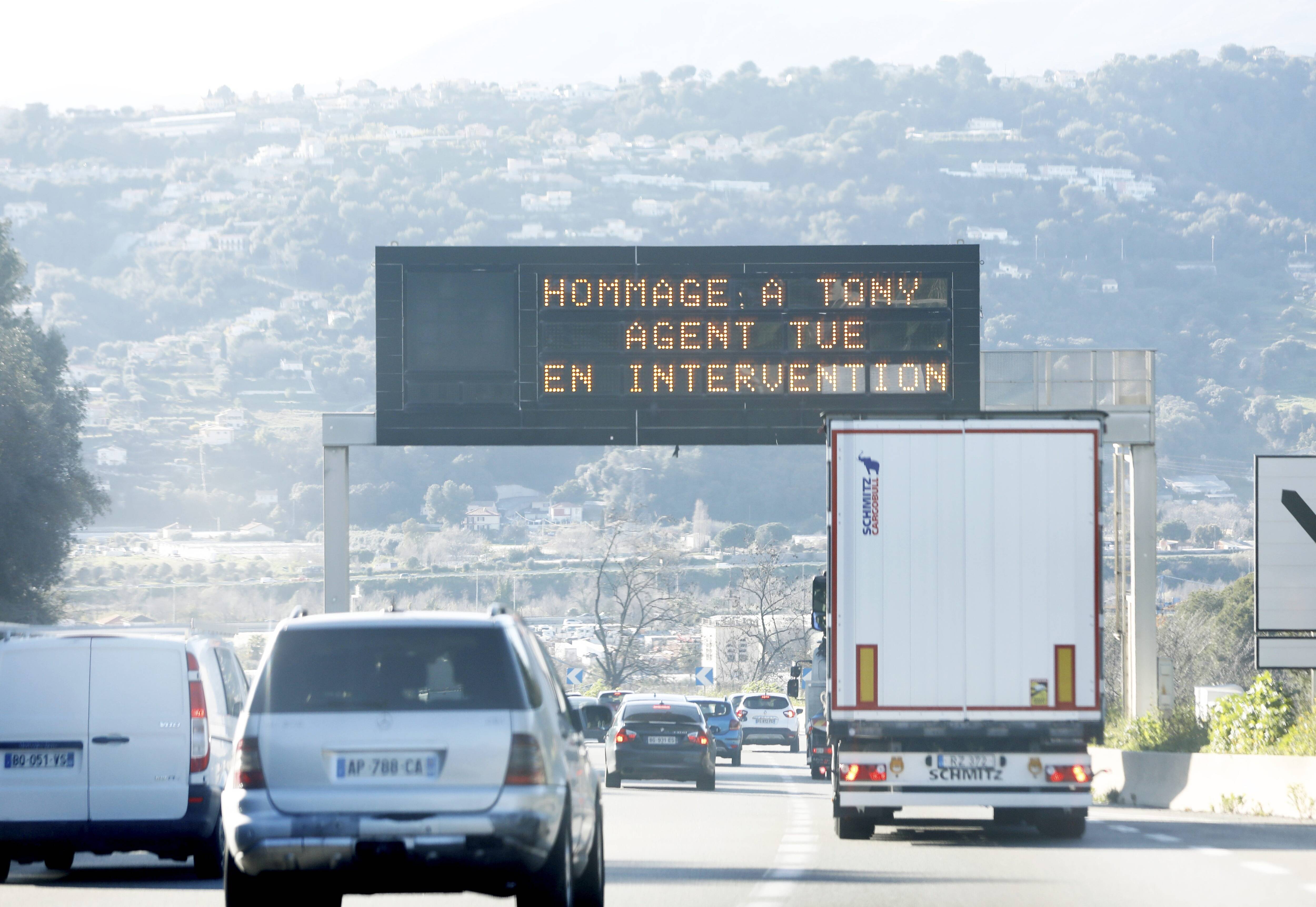 Mort de Tony le patrouilleur d'Escota sur l'A8: le jeune chauffard en larmes placé ce mercredi sous contrôle judiciaire