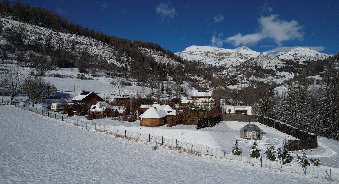 Élus déchus, maire "démissionnaire", menaces et plaintes dans tous les sens... Pourquoi ce village des Alpes-Maritimes se déchire sur l'avenir de son camping?