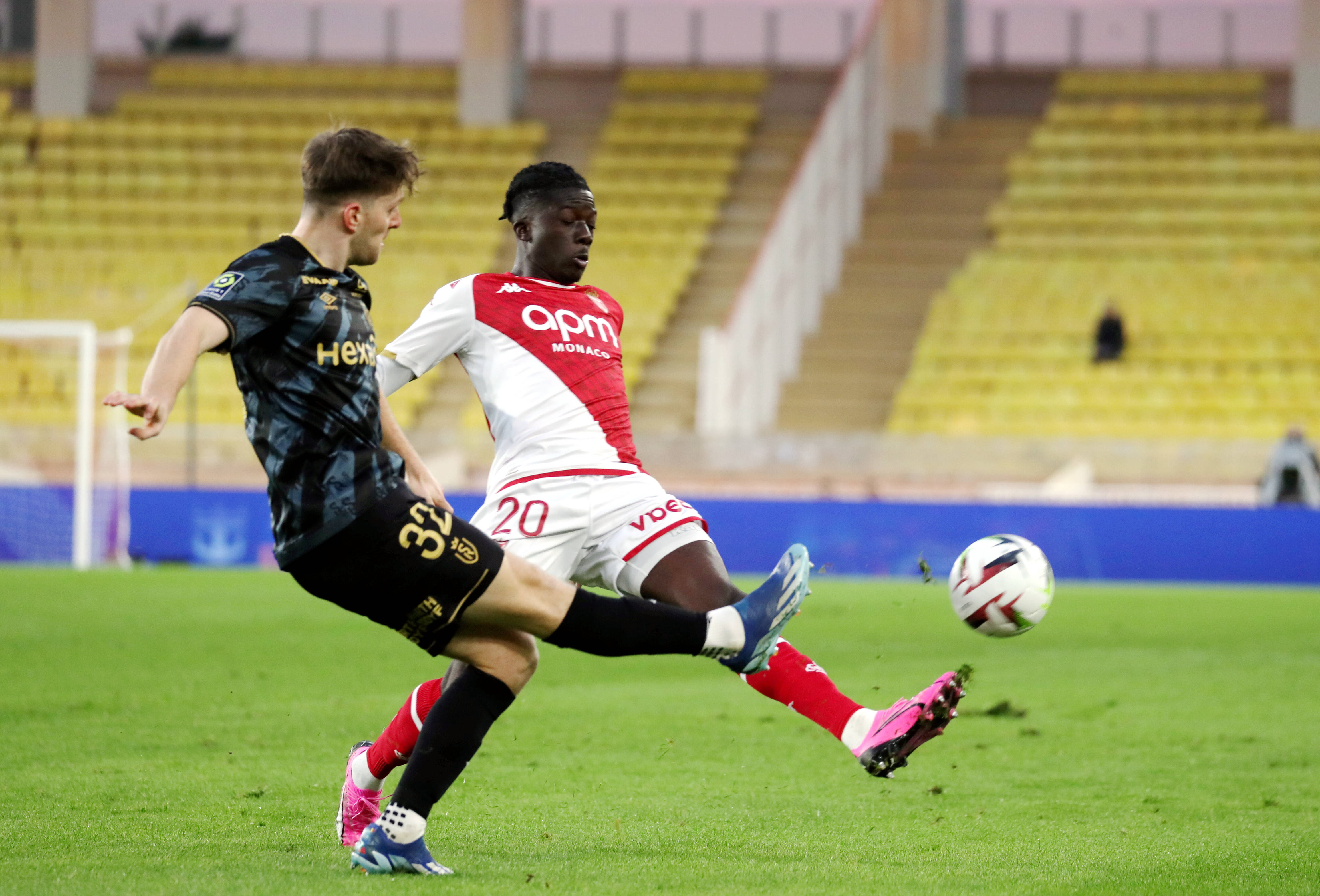 "Les joueurs cadres font leur boulot" : Ouattara sent le groupe monégasque conscient de l'enjeu au moment de se déplacer à Strasbourg