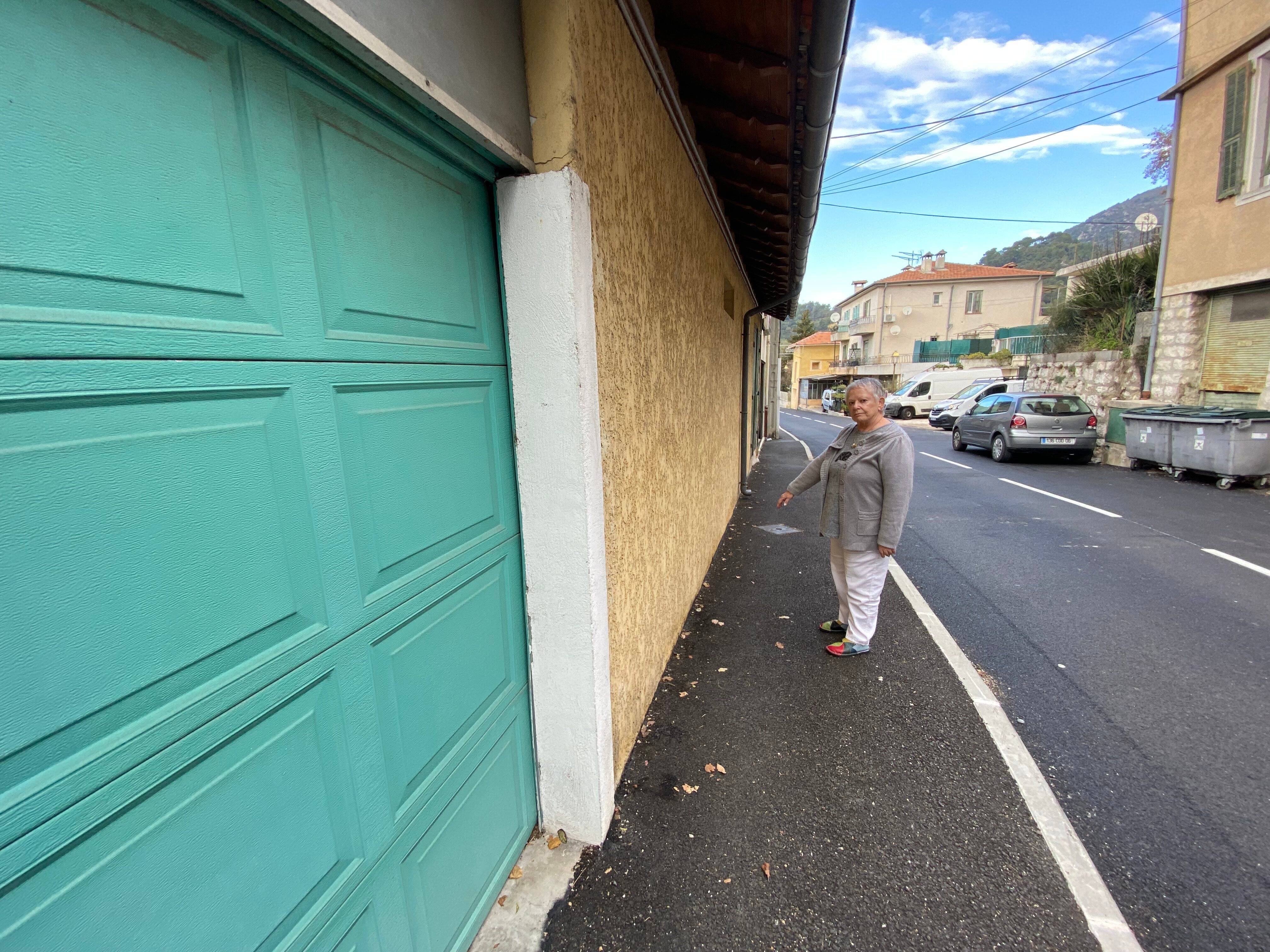 Depuis des travaux dans la rue, sa maison prend l'eau dans ce village de l'arrière pays niçois