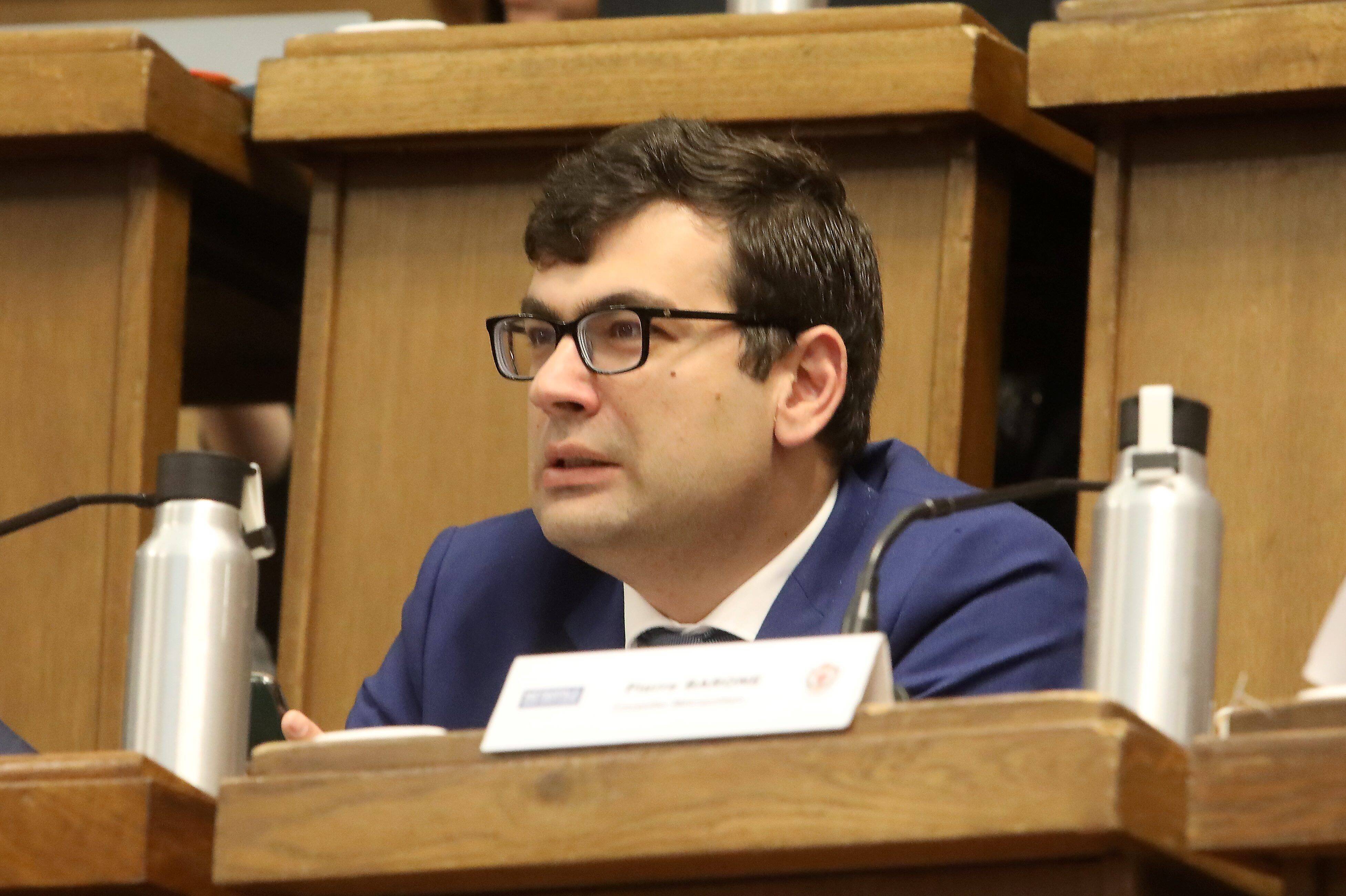 Celui qui a tort devra démissionner de son mandat : Gaël Nofri lance un défi à la députée Christelle d'Intorni