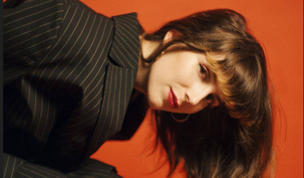 Elle sera bientôt sur scène dans le Var, qui est la chanteuse Coline Rio?