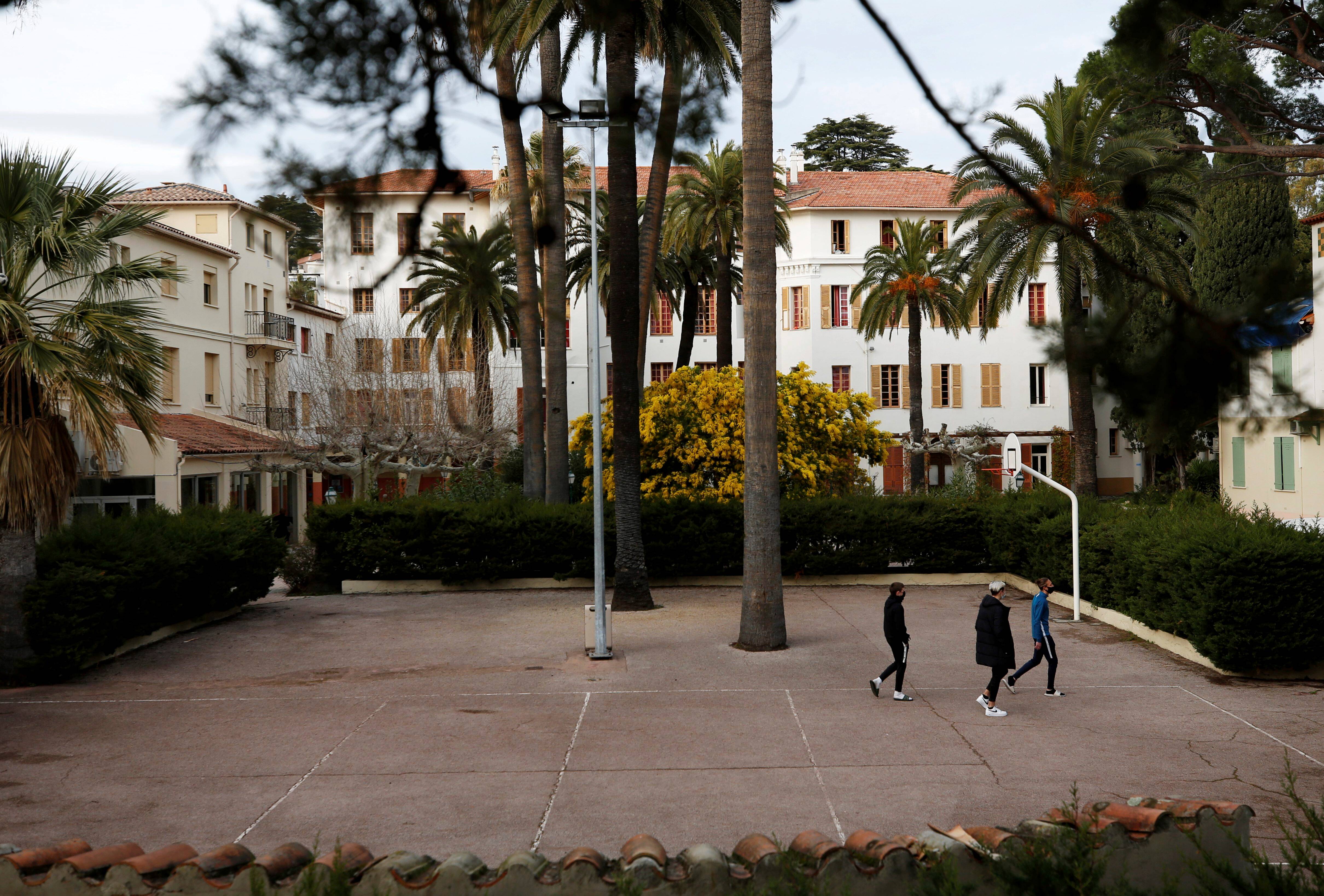 "Ce sera pour les explorateurs urbains, les élèves et les étudiants": on en sait un peu plus sur le devenir du collège international de Cannes