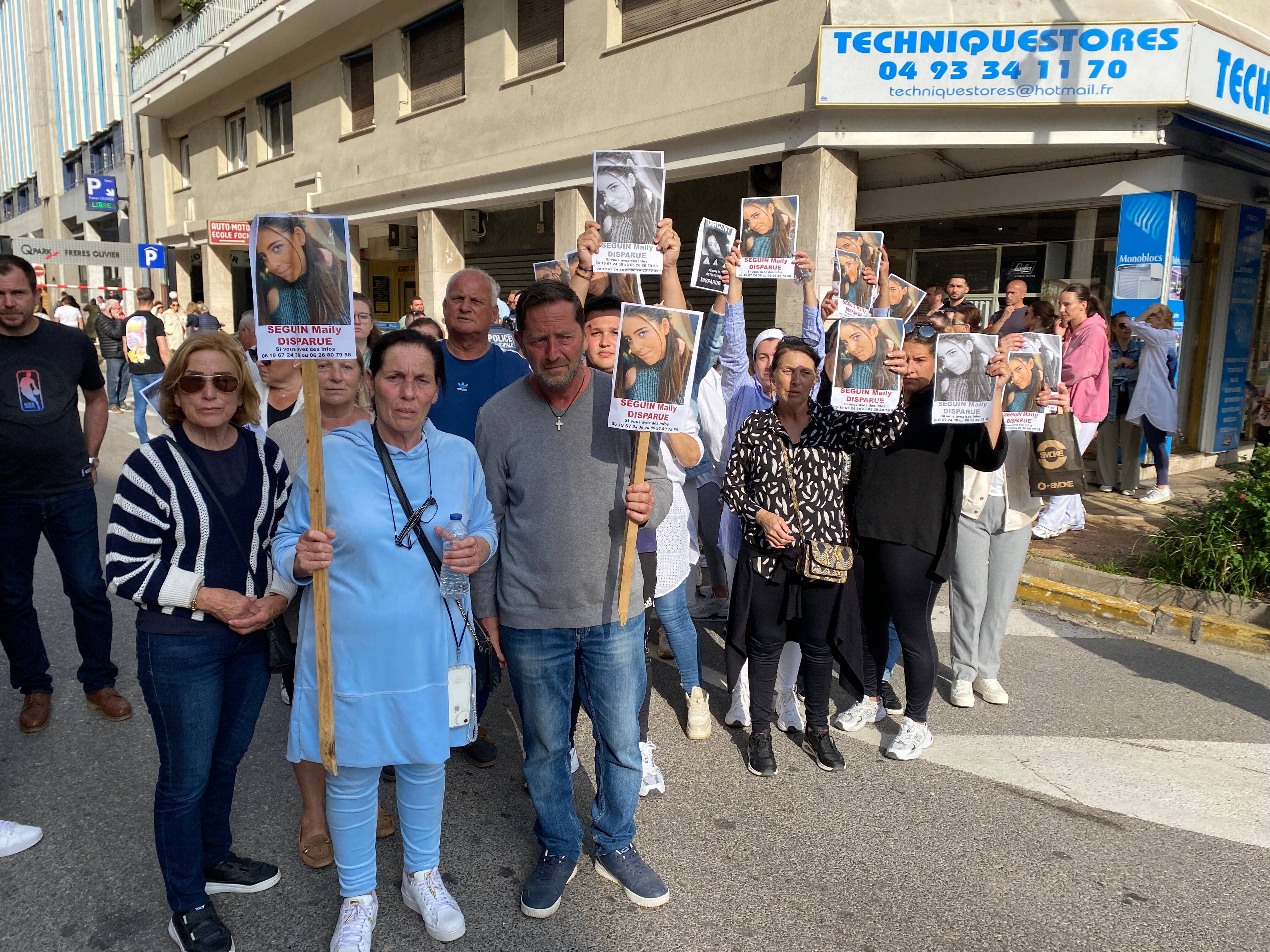 Les gens de voyage manifestent à Antibes pour demander l'ouverture d'une enquête sur la disparition d'une jeune femme de leur communauté