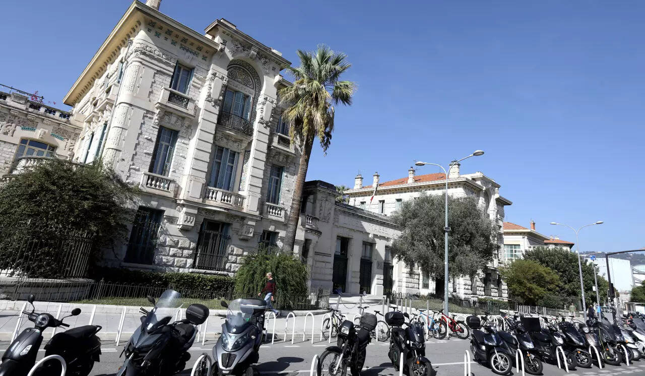 Alerte attentat: des élèves privés de cours ce mardi matin dans des lycées des Alpes-Maritimes et du Var, réunion de crise au rectorat