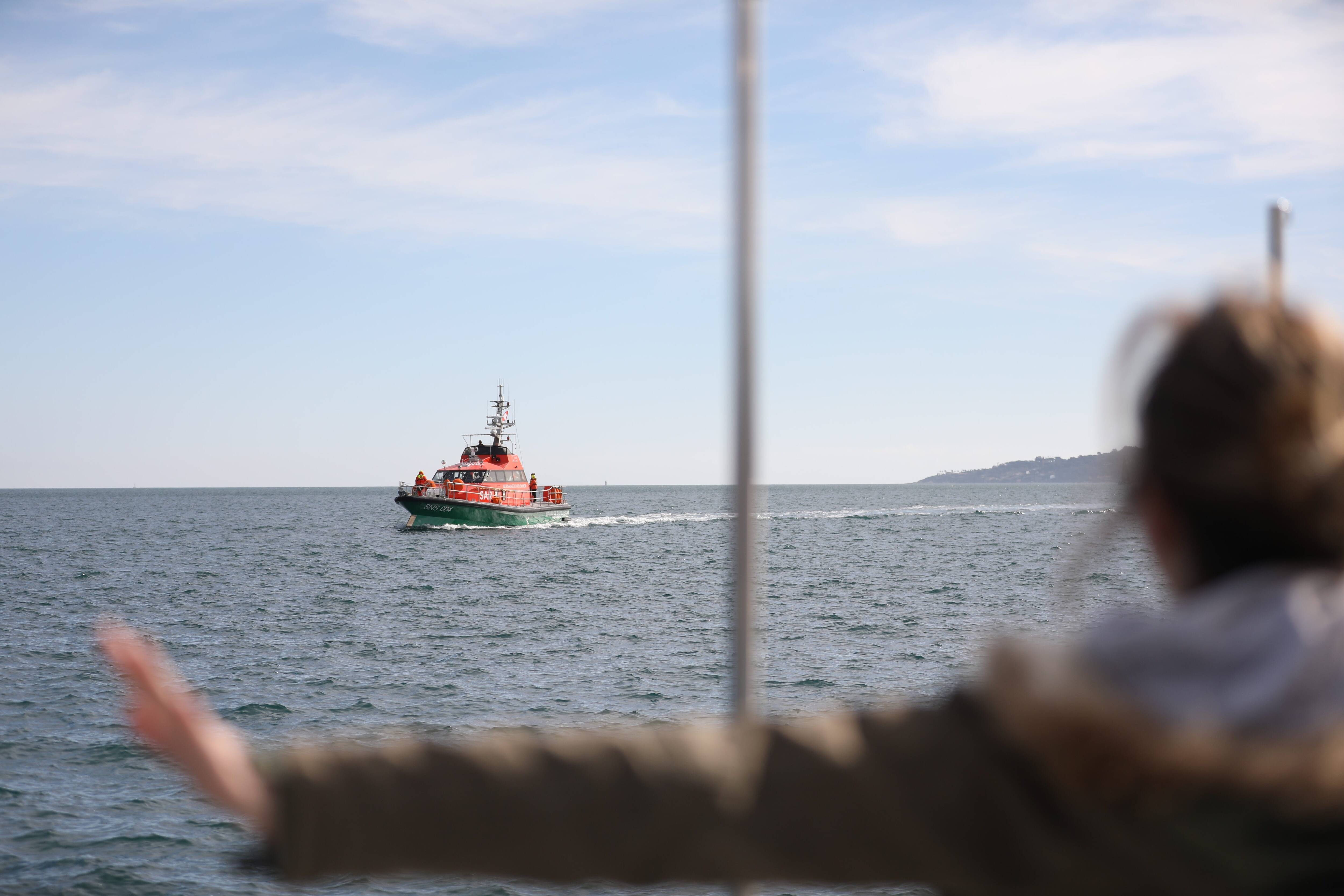 "Cela aurait pu finir en drame": après une avarie, six touristes allemands sauvés des eaux par les sauveteurs de Saint-Tropez