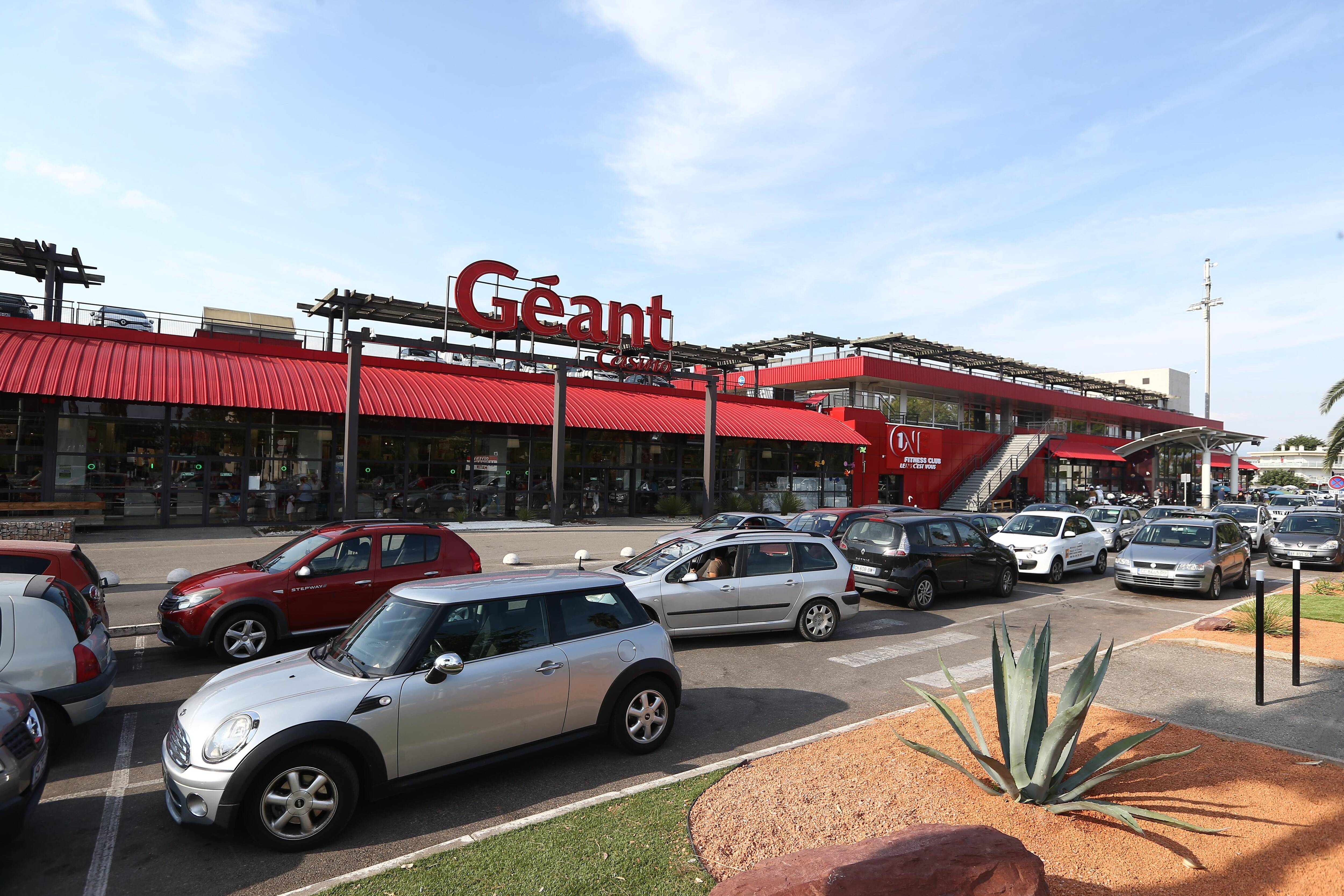 On sait quand le Géant Casino de Villeneuve-Loubet va fermer et ce qu'il va devenir