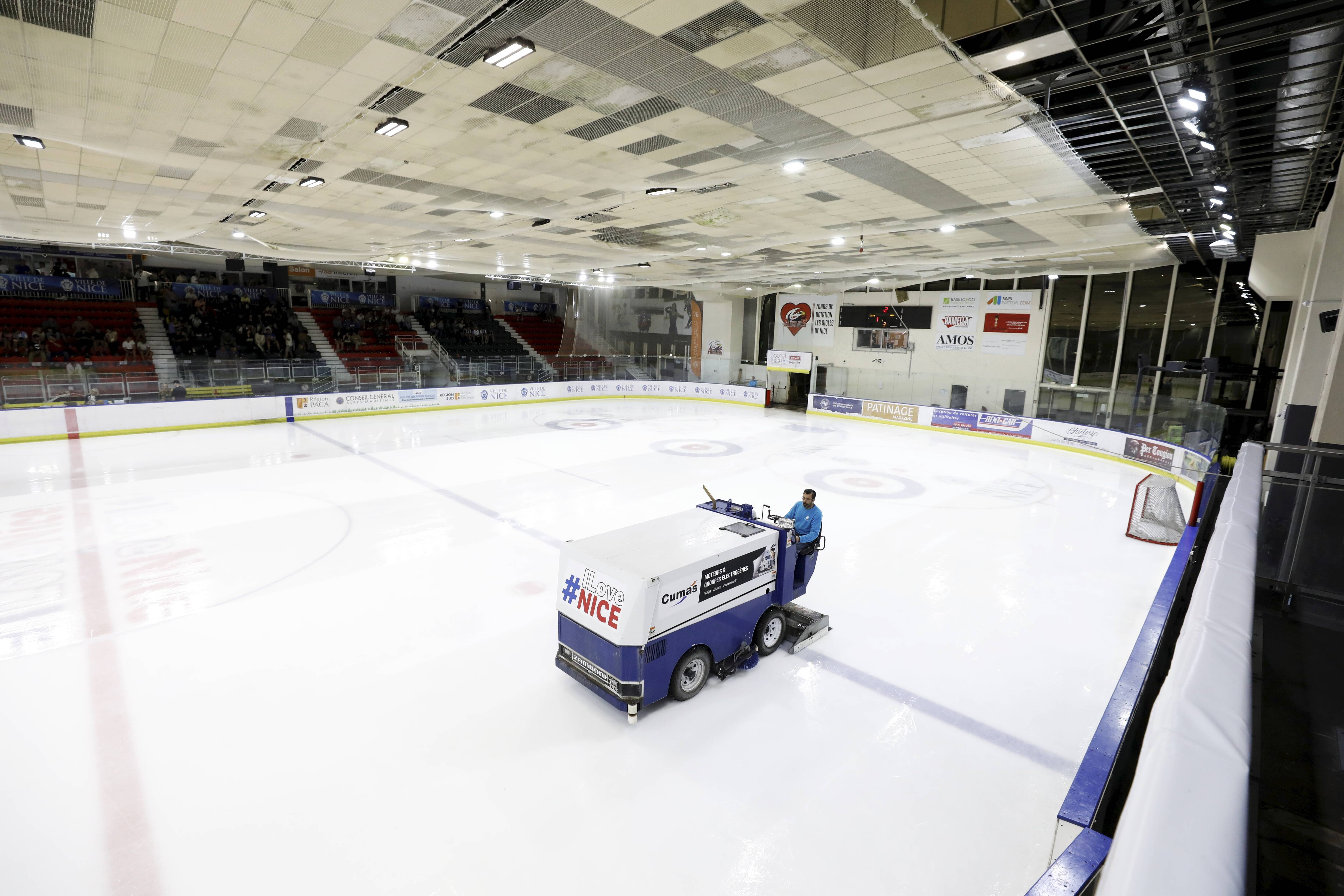 Patinoire à l'Allianz Riviera, construction dans la plaine du Var, village olympique... Les questions qui se posent en vue des Jeux olympiques d'hiver 2030