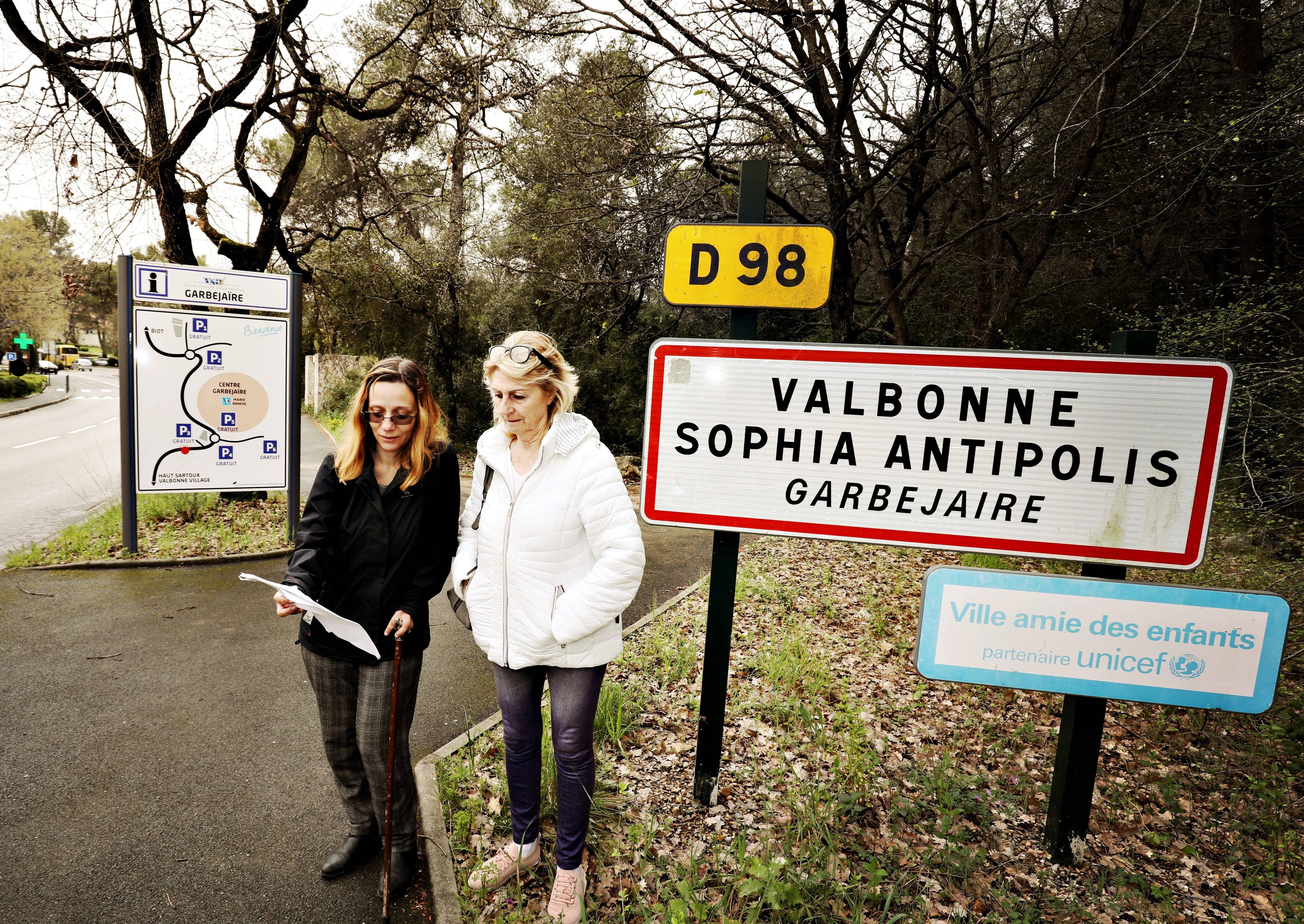 En pleine rue, à 10h du matin à Sophia Antipolis, elle se fait charger par un sanglier