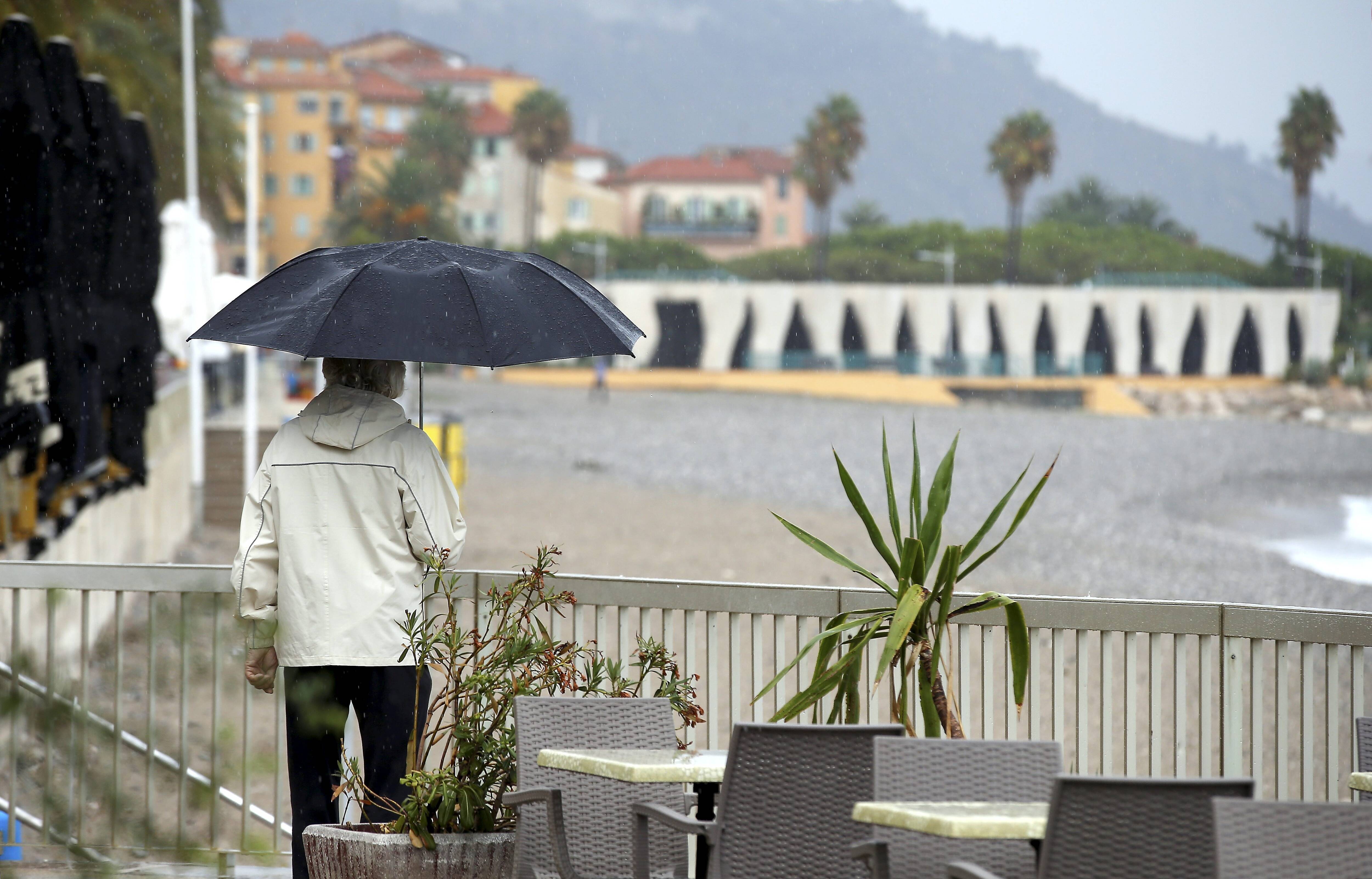 Parcs, sentiers et cimetières fermés... On fait le point sur les conséquences de la vigilance jaune "pluie-inondations" dans les Alpes-Maritimes