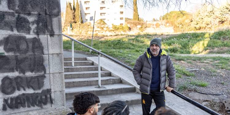 Ces éducateurs sociaux investissent la rue au contact direct des jeunes des quartiers à Draguignan et au Muy