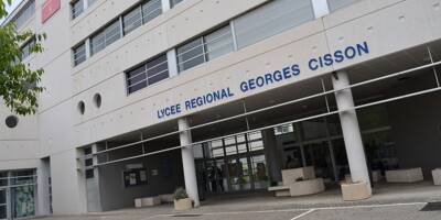 Leurs stages en entreprise n'ont pas été rémunérés, des lycéens font un blocus au lycée professionnel Georges-Cisson à Toulon