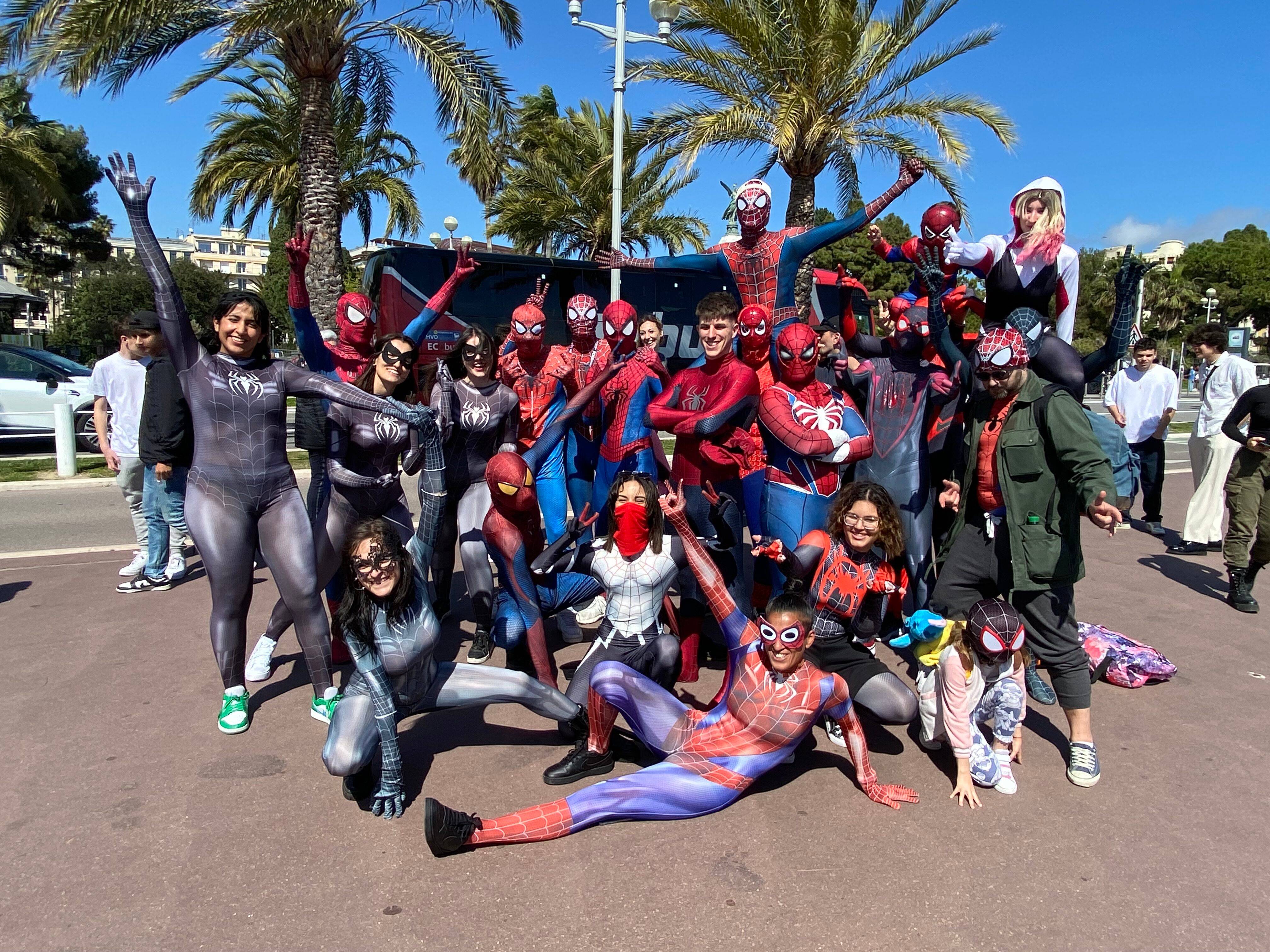 Ces "Spider-Men" ont envahi la Prom' ce samedi et c'était pour une bonne cause
