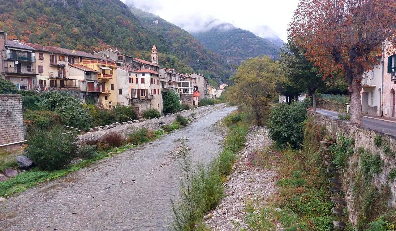 La circulation sera alternée sur la RD42 à partir de ce lundi et jusqu'au 26 avril