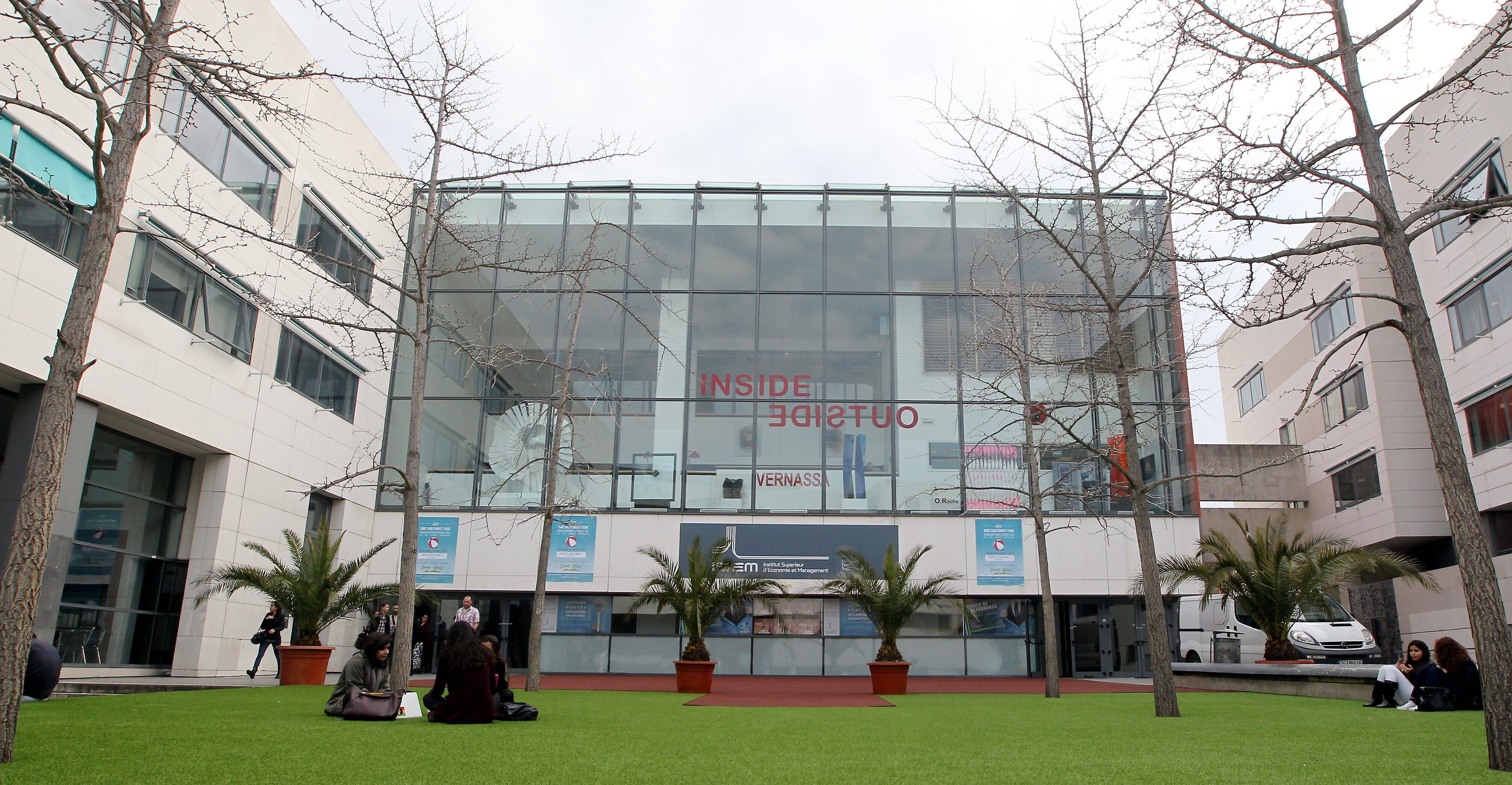 Report d'un examen en raison de l'Aïd à Nice? L'Uni accuse, l'Université Côte d'Azur dément: on fait le point sur cette polémique