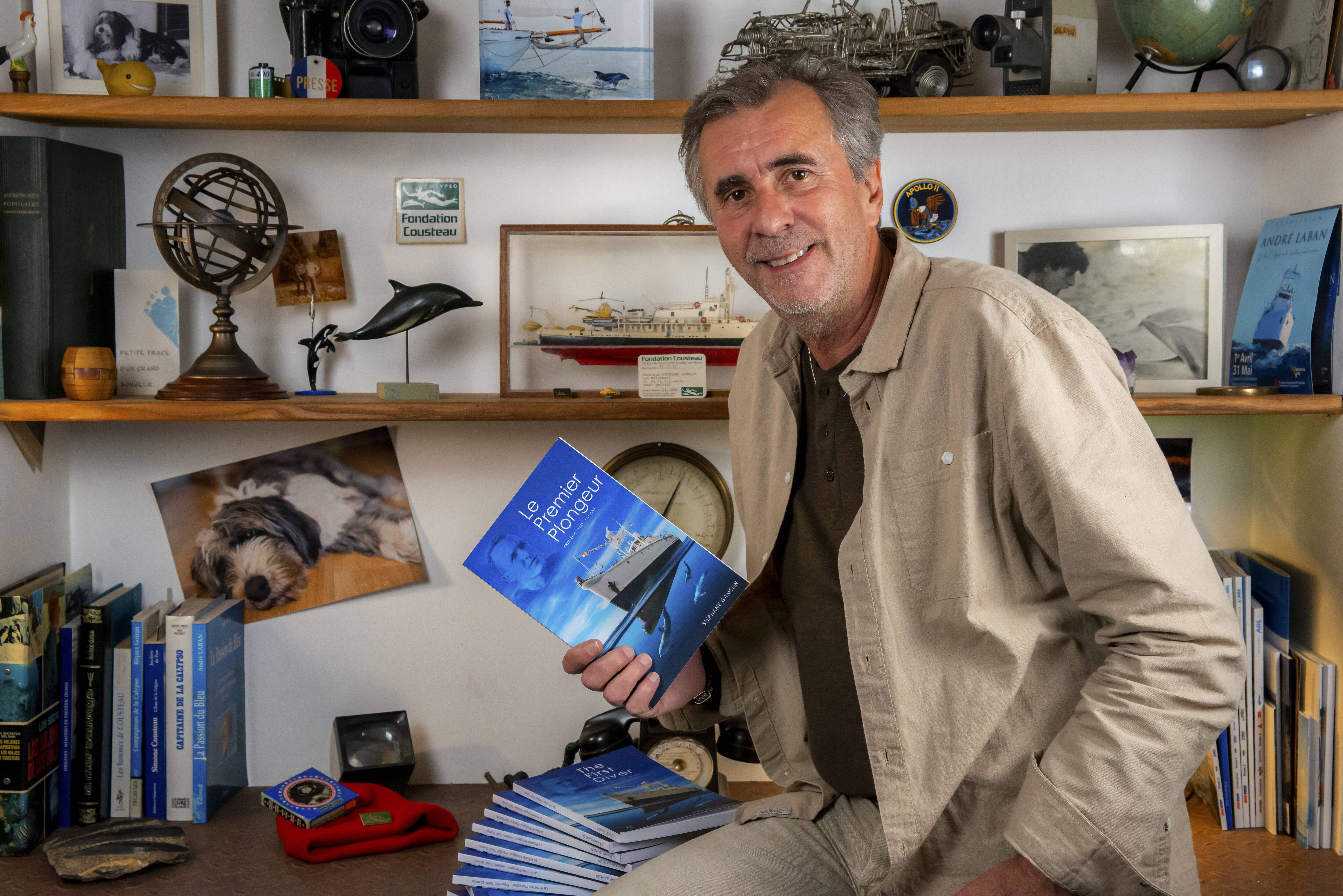 Cet Antibois a écrit un livre sur le "Premier plongeur" de Cousteau