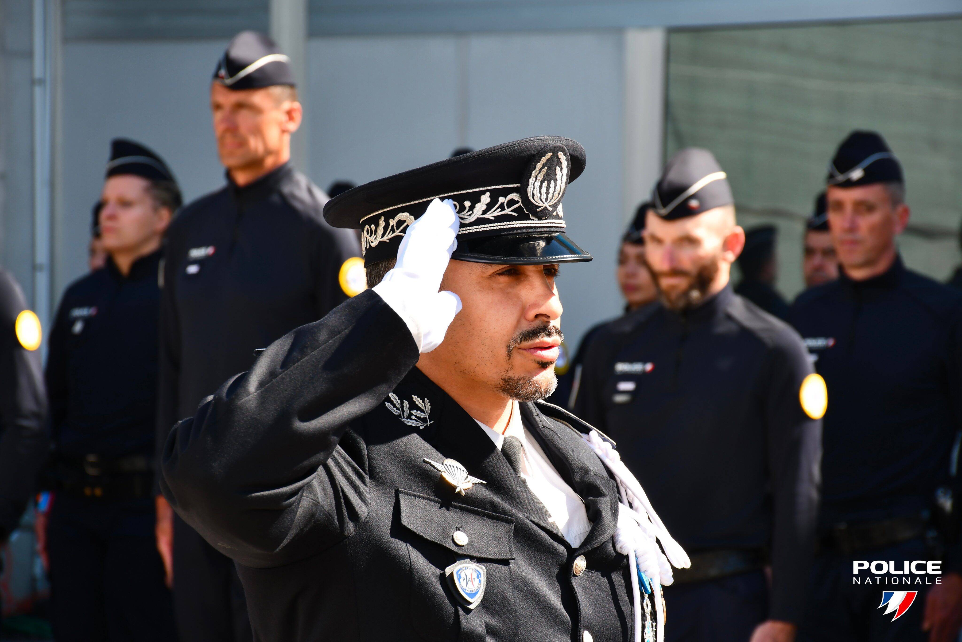 "Que tout le monde puisse voyager en sécurité": un nouveau patron pour la police aux frontières face au défi des JO à l'aéroport